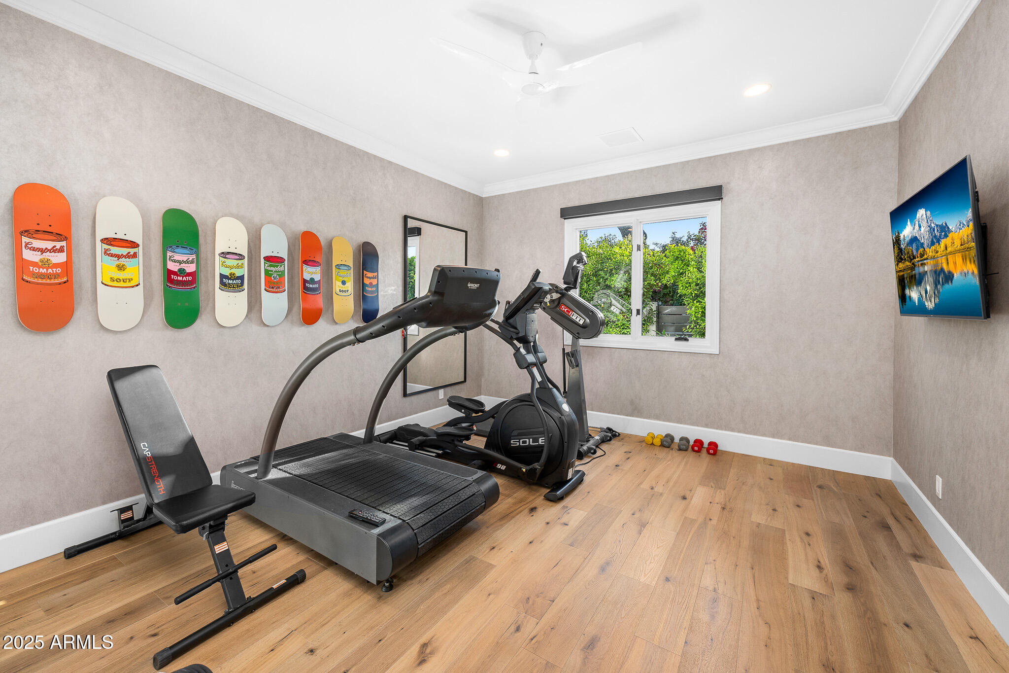 6235 E MONTECITO Avenue