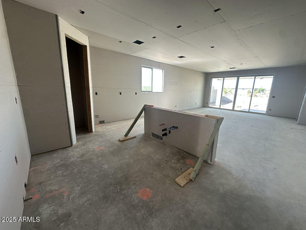 7718 W SADDLEHORN Road