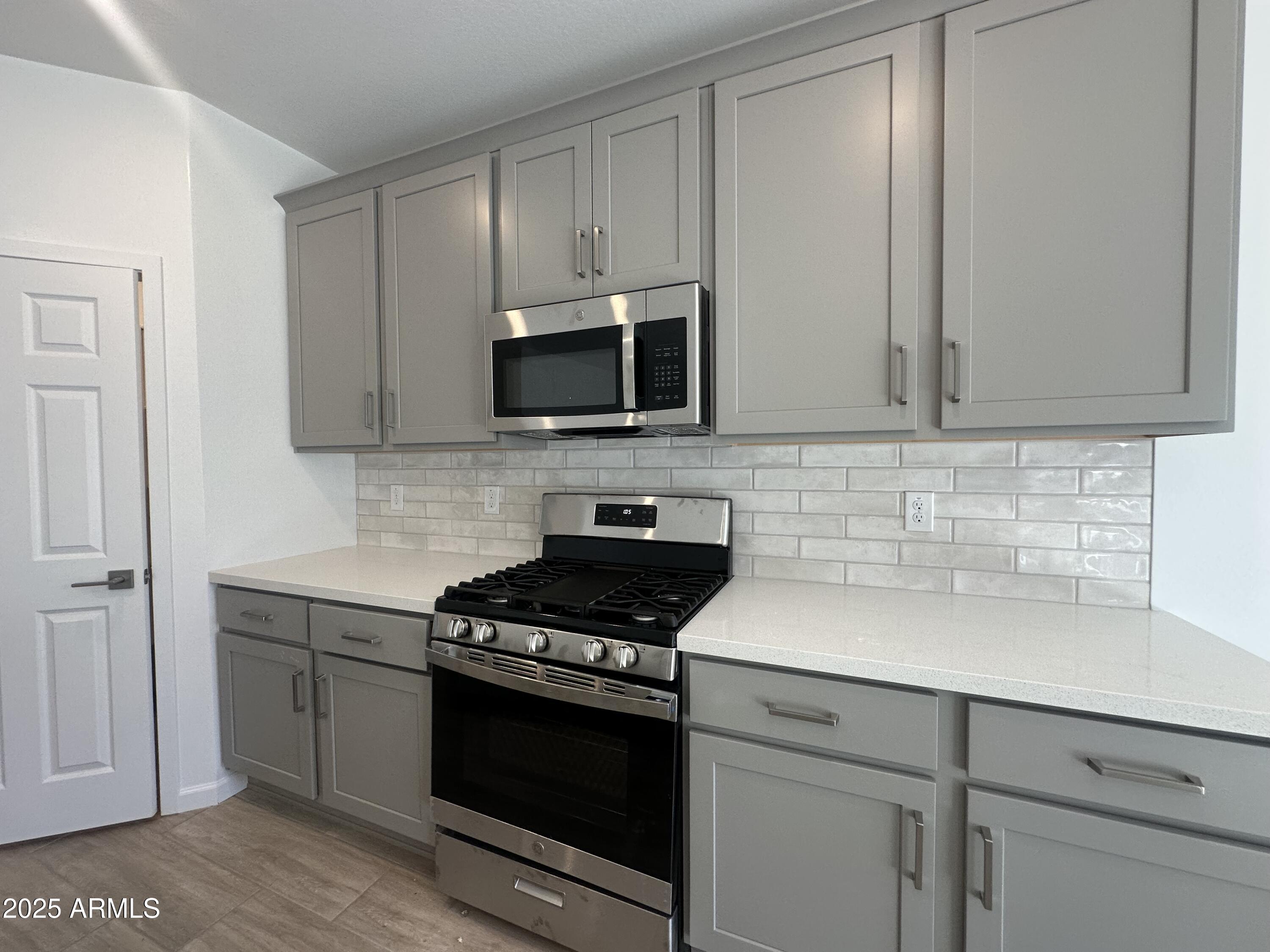 47691 W KENNER Drive