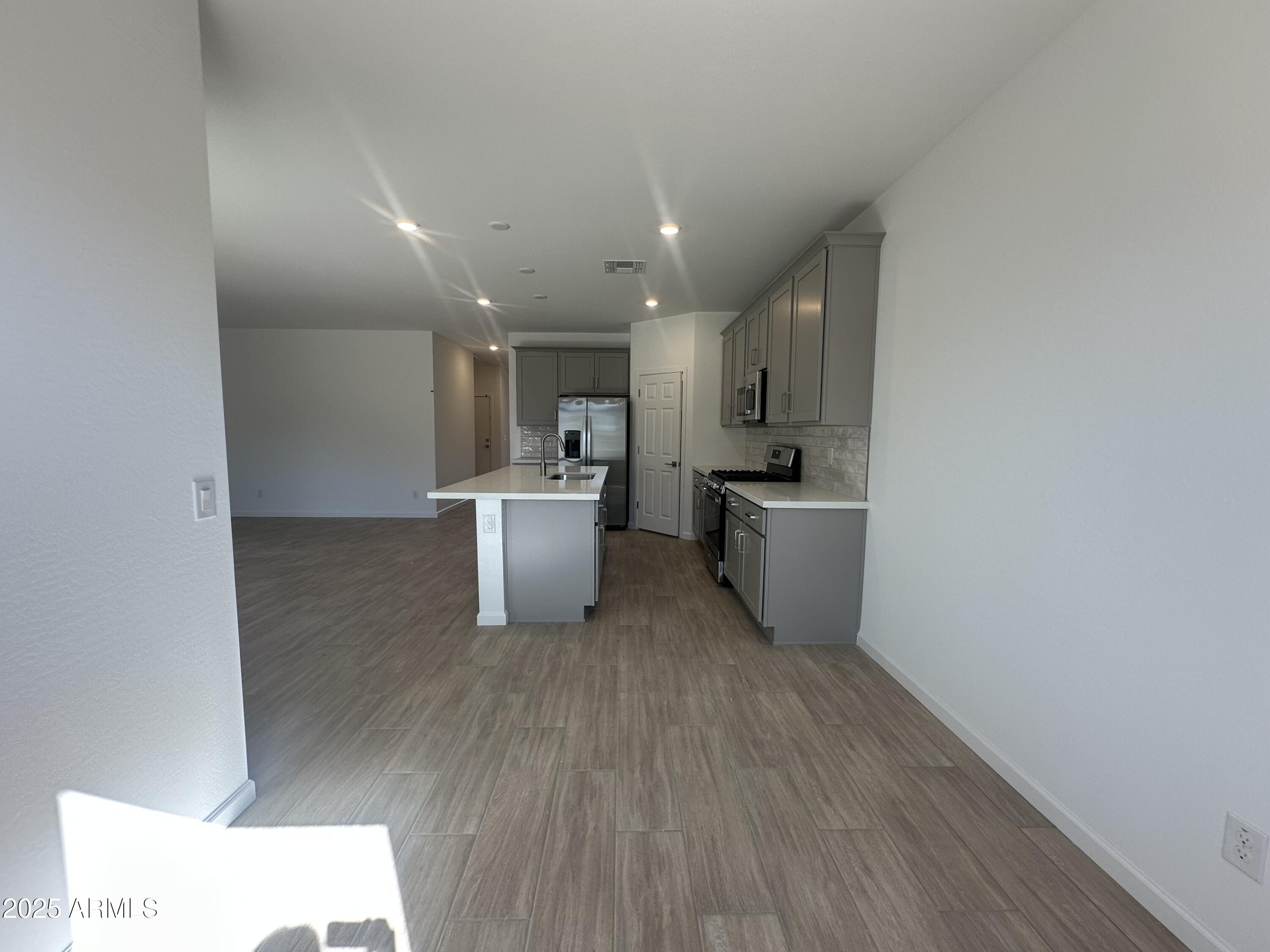 47691 W KENNER Drive