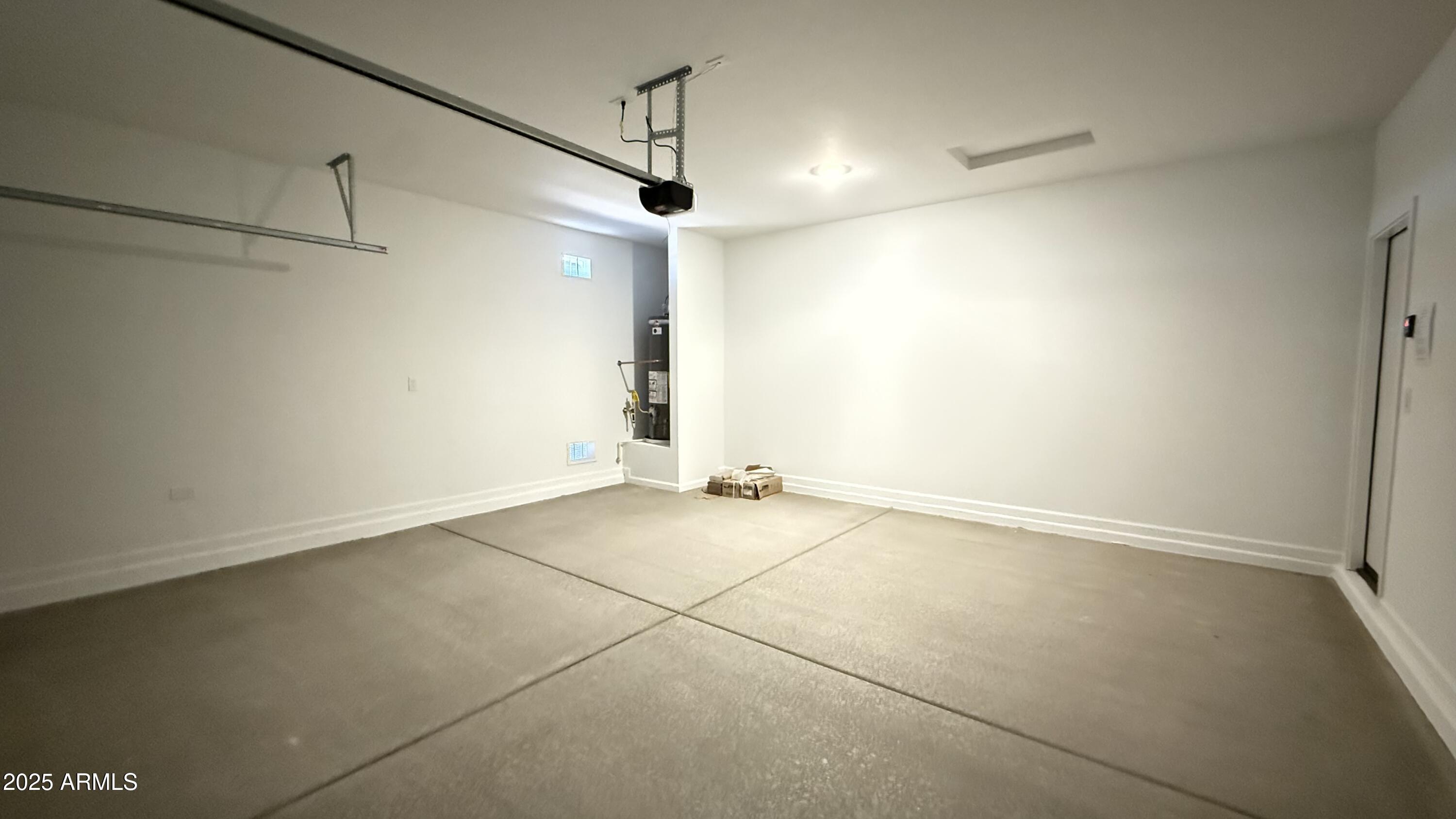 47425 W KENNER Drive