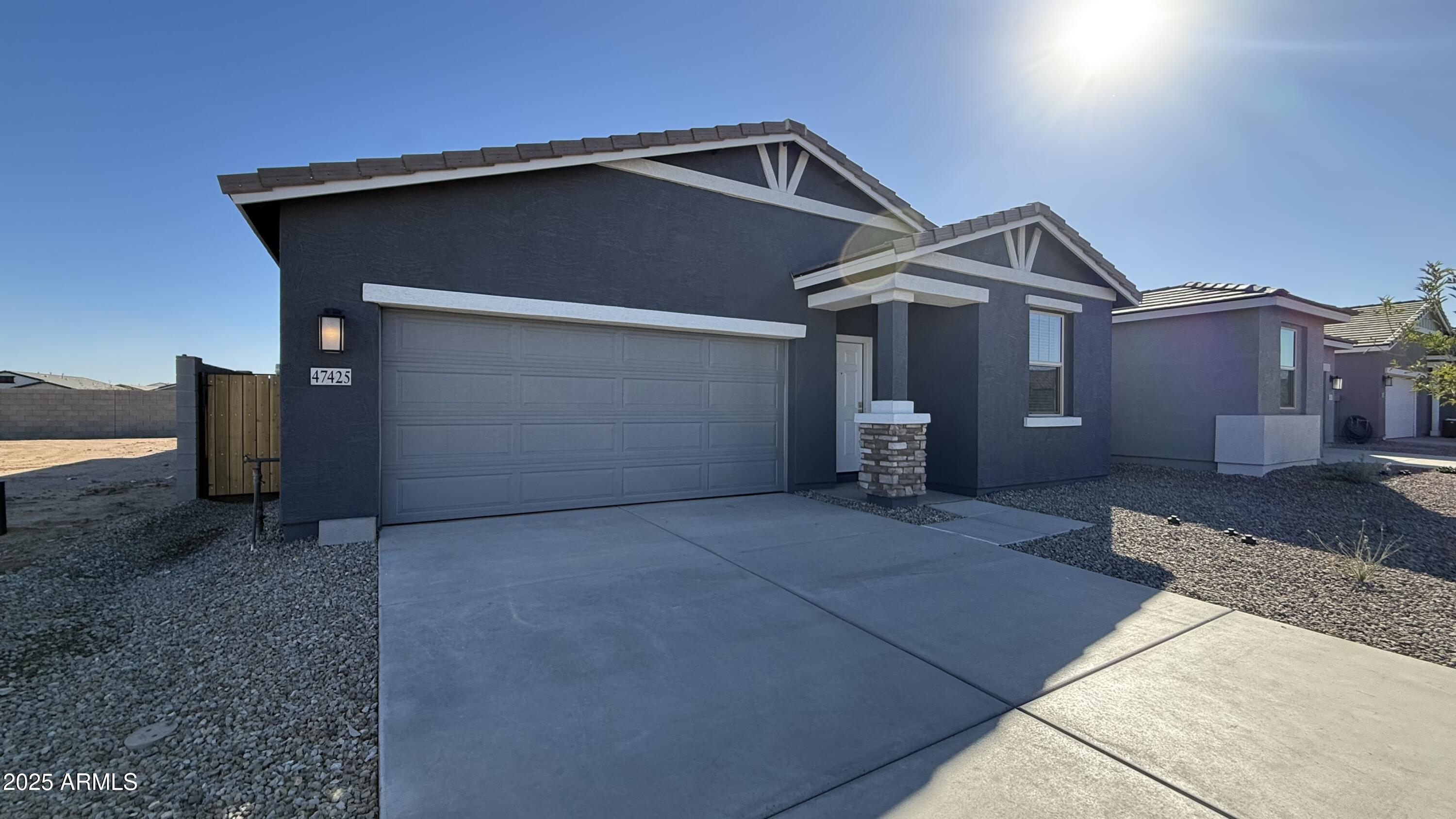 47425 W KENNER Drive