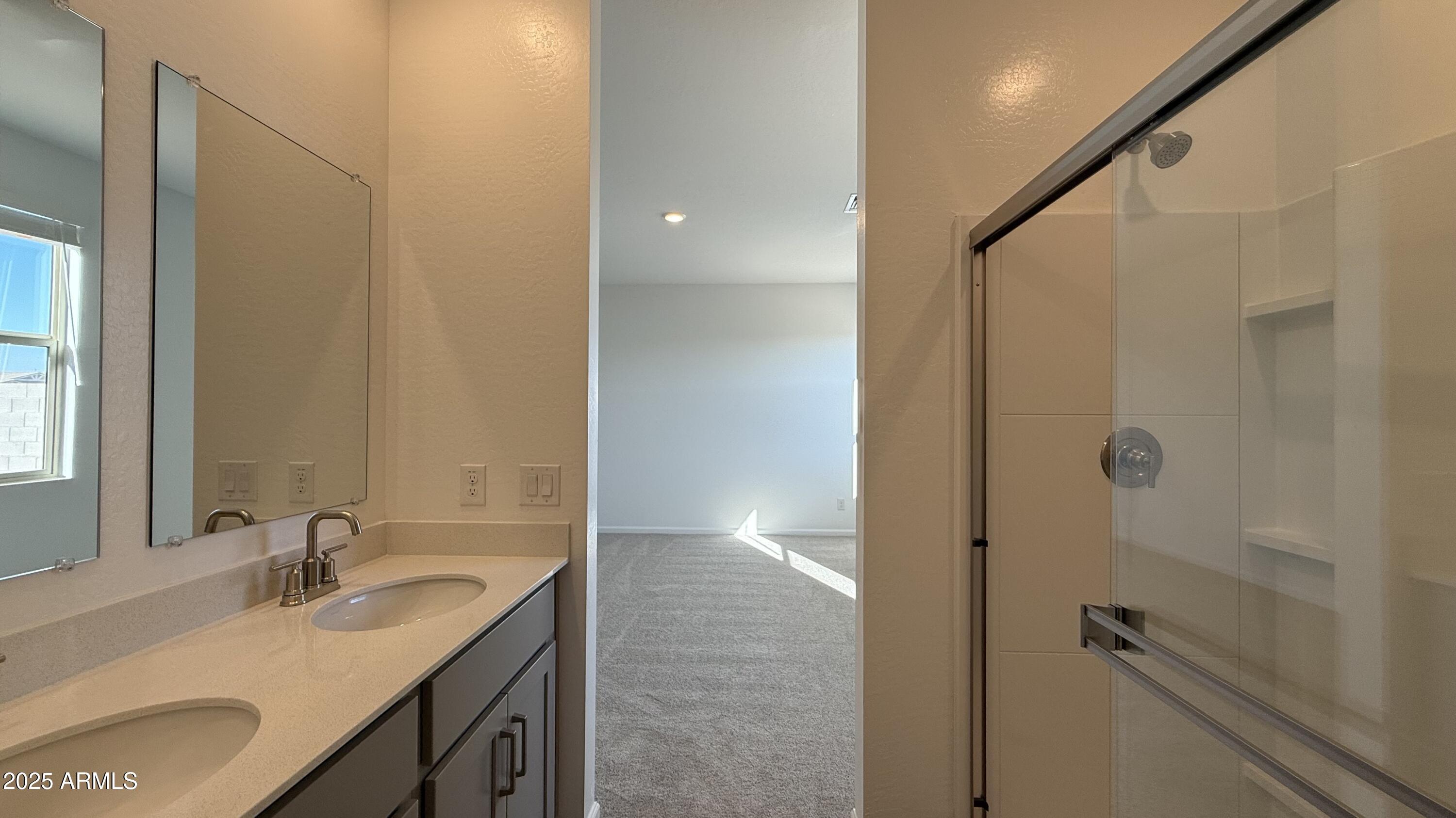 47425 W KENNER Drive