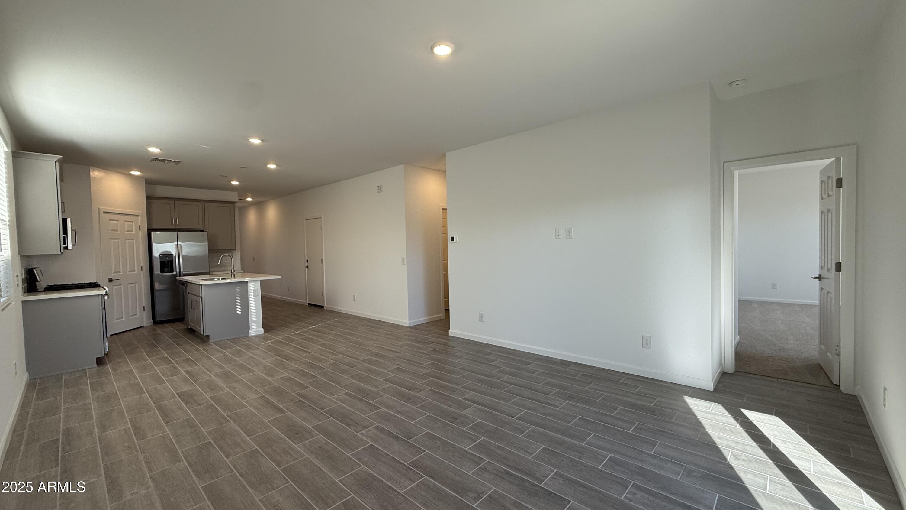 47425 W KENNER Drive