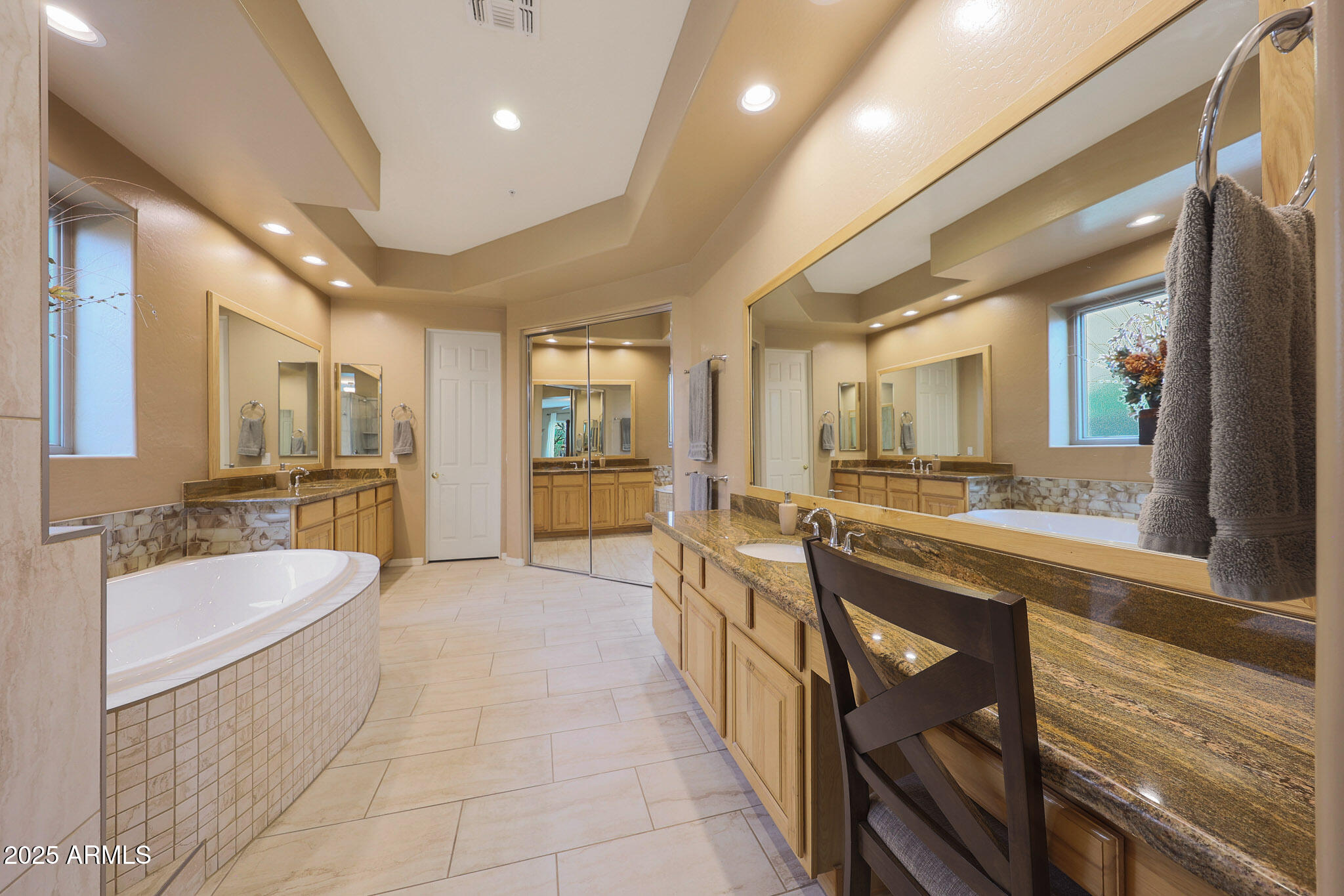 11255 E SOUTHWIND Lane