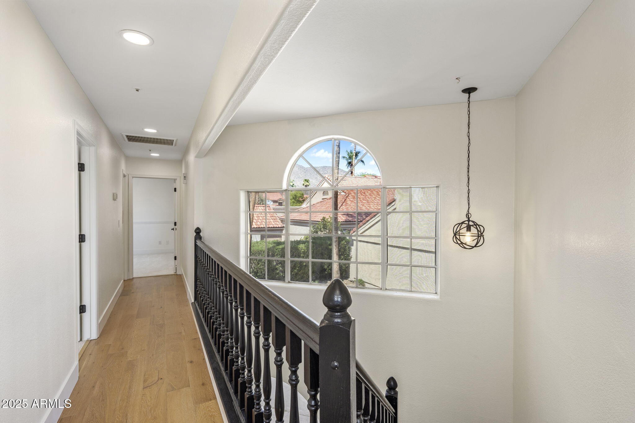 11248 E SUNNYSIDE Drive