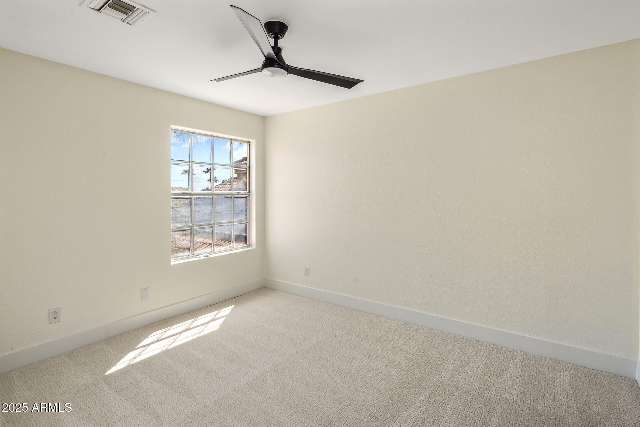 11248 E SUNNYSIDE Drive