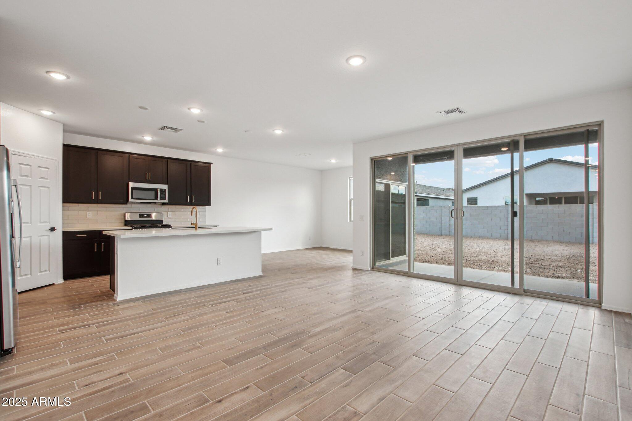 46941 W OLD TIMER Road