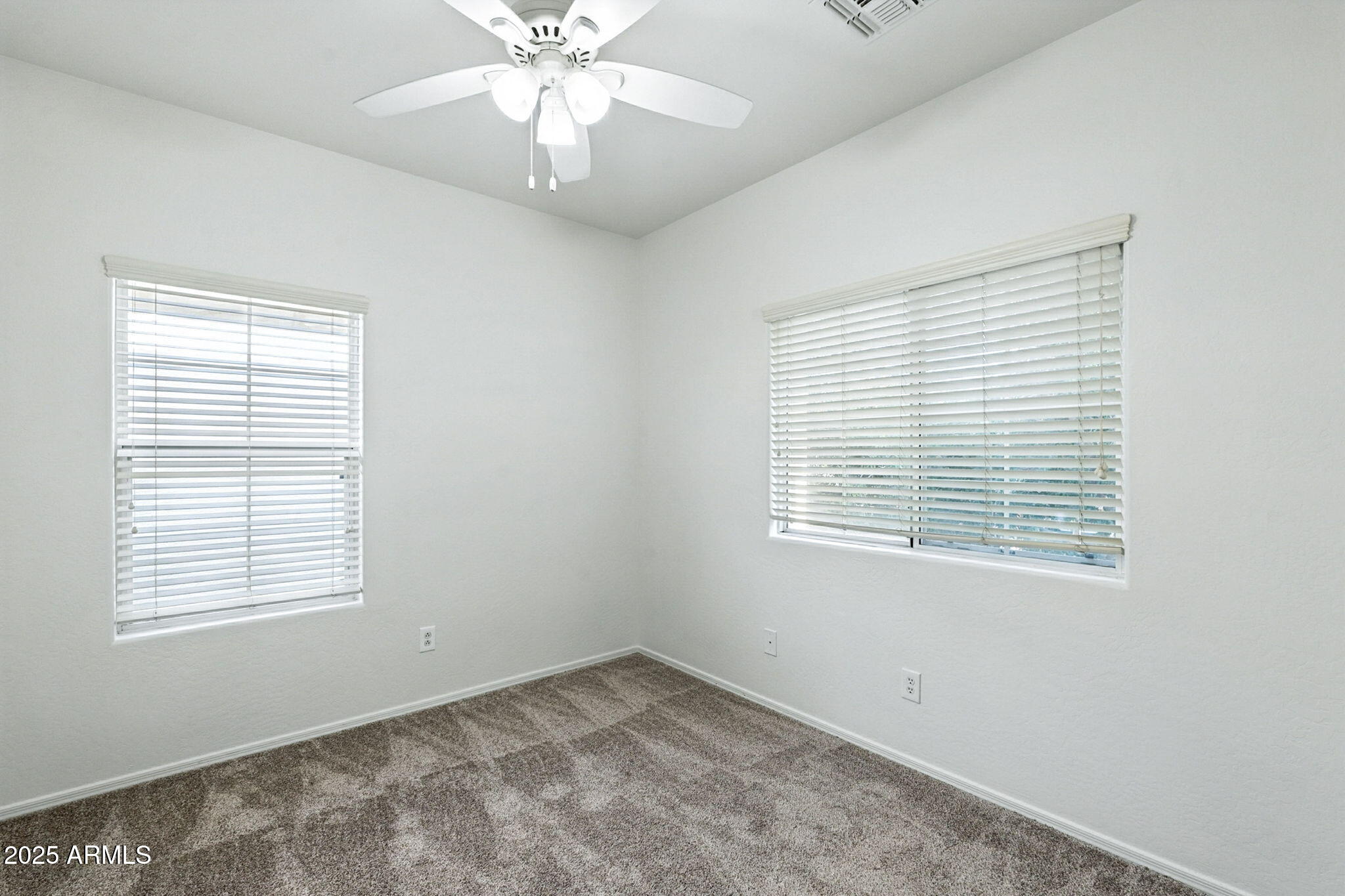 3065 E TAMARISK Street