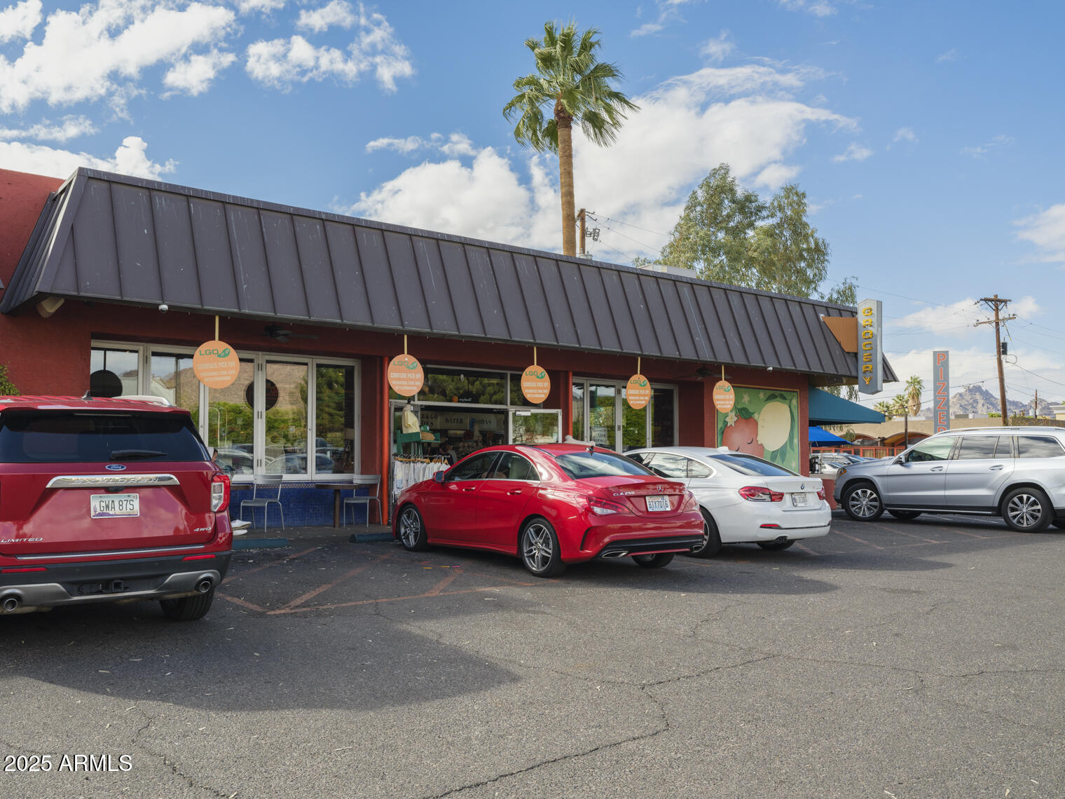 4027 E CAMPBELL Avenue