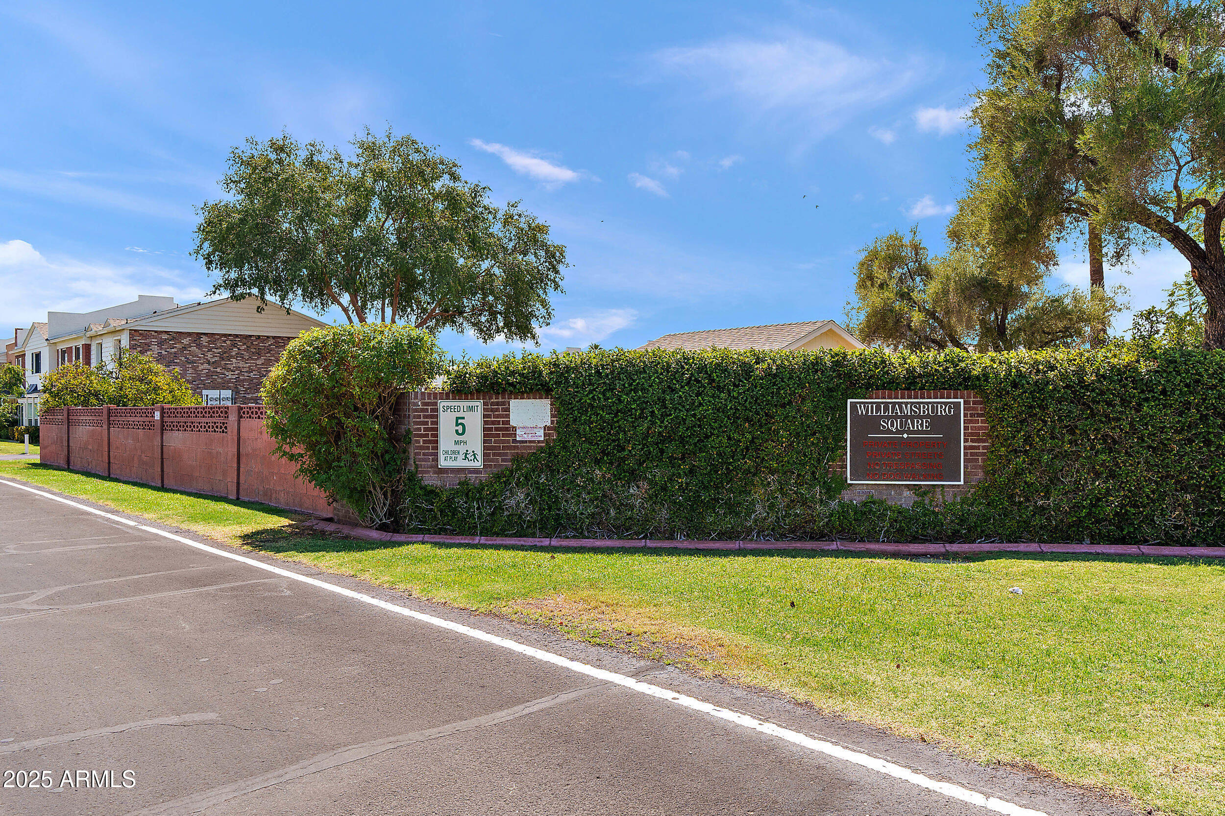 4027 E CAMPBELL Avenue