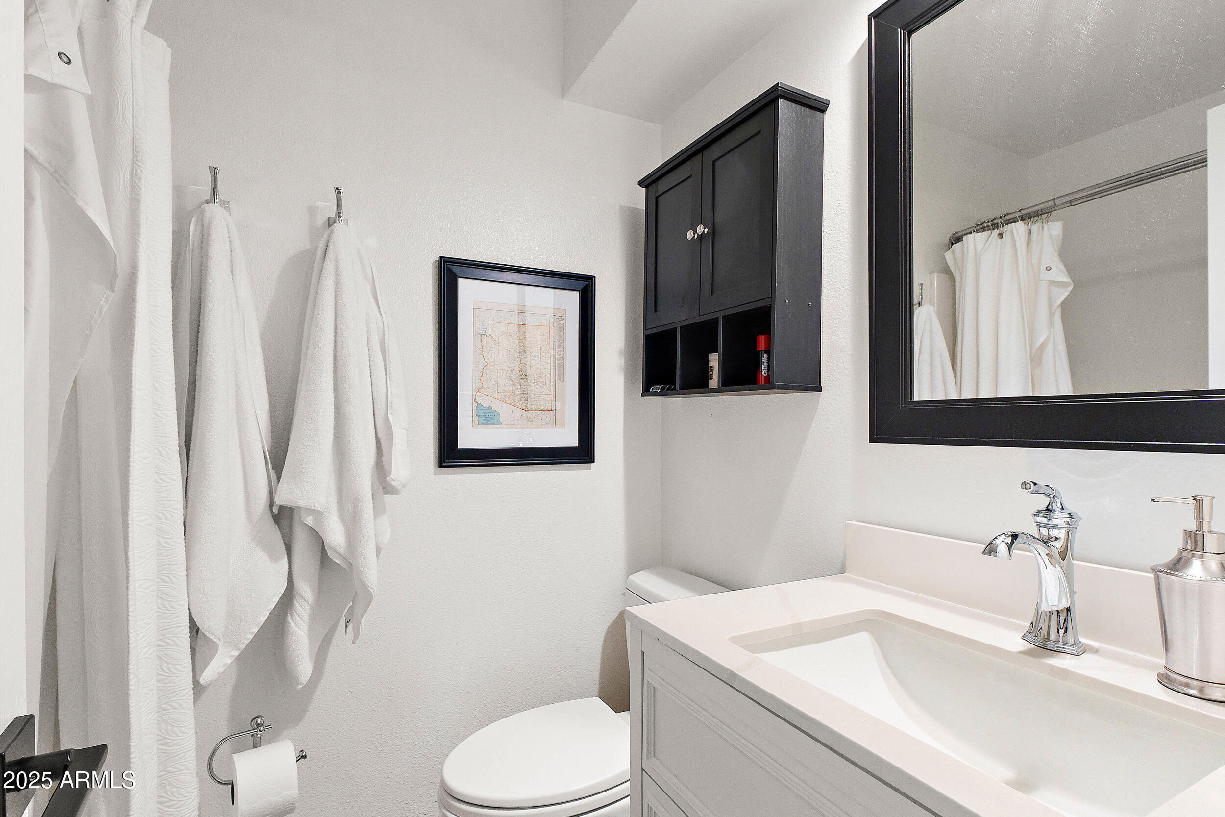 4027 E CAMPBELL Avenue