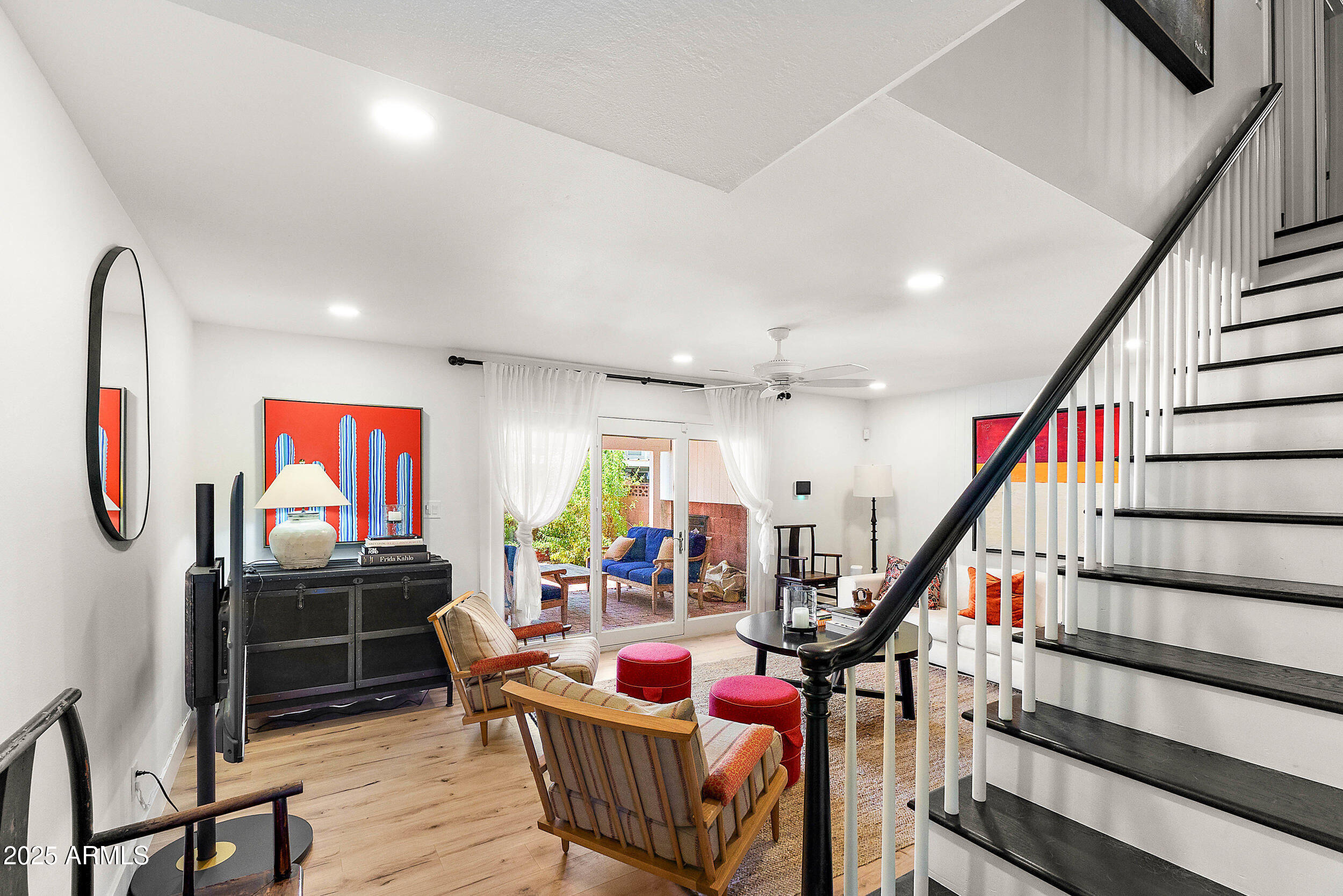 4027 E CAMPBELL Avenue