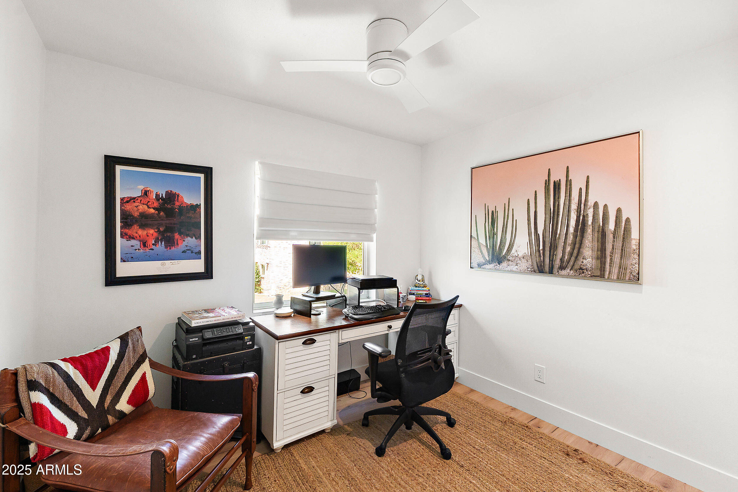 4027 E CAMPBELL Avenue