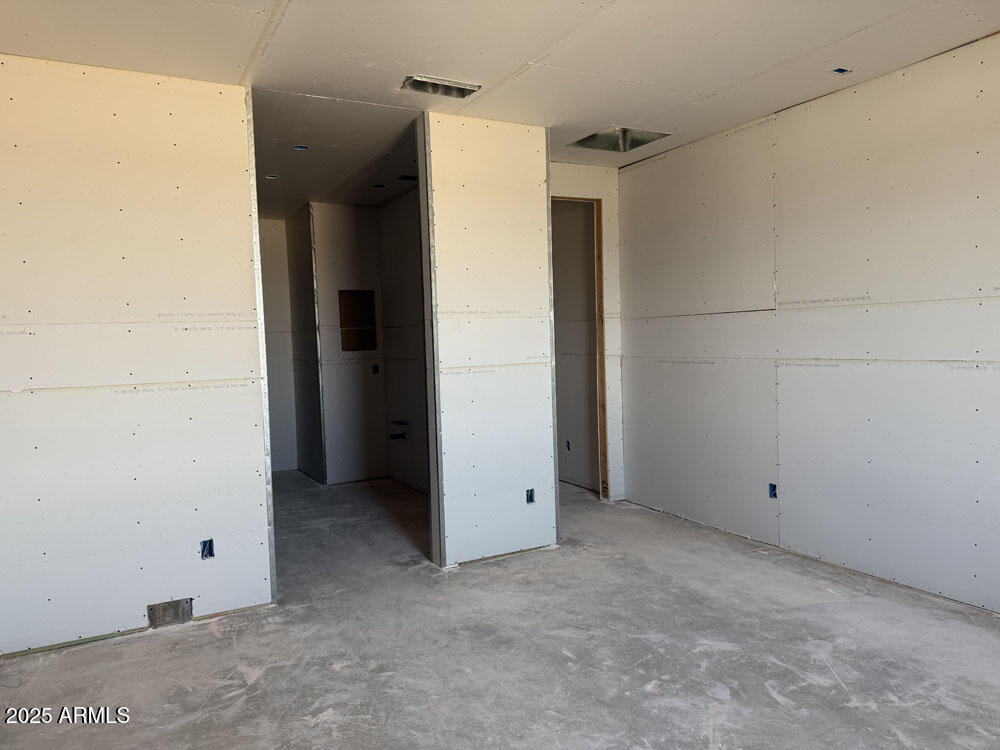 2504 E ROLLING PRAIRIE Lane