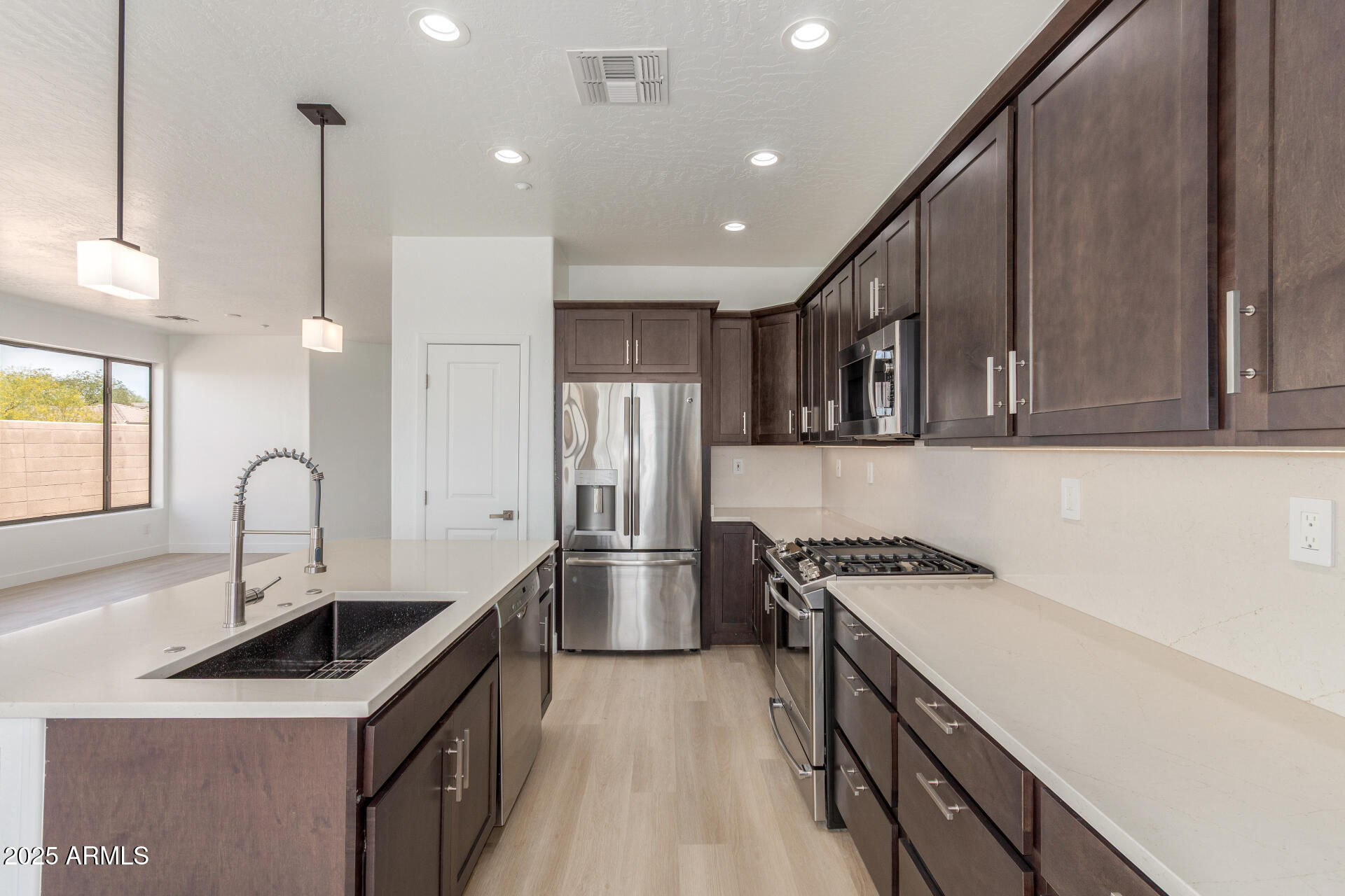 41401 N MAIDSTONE Court