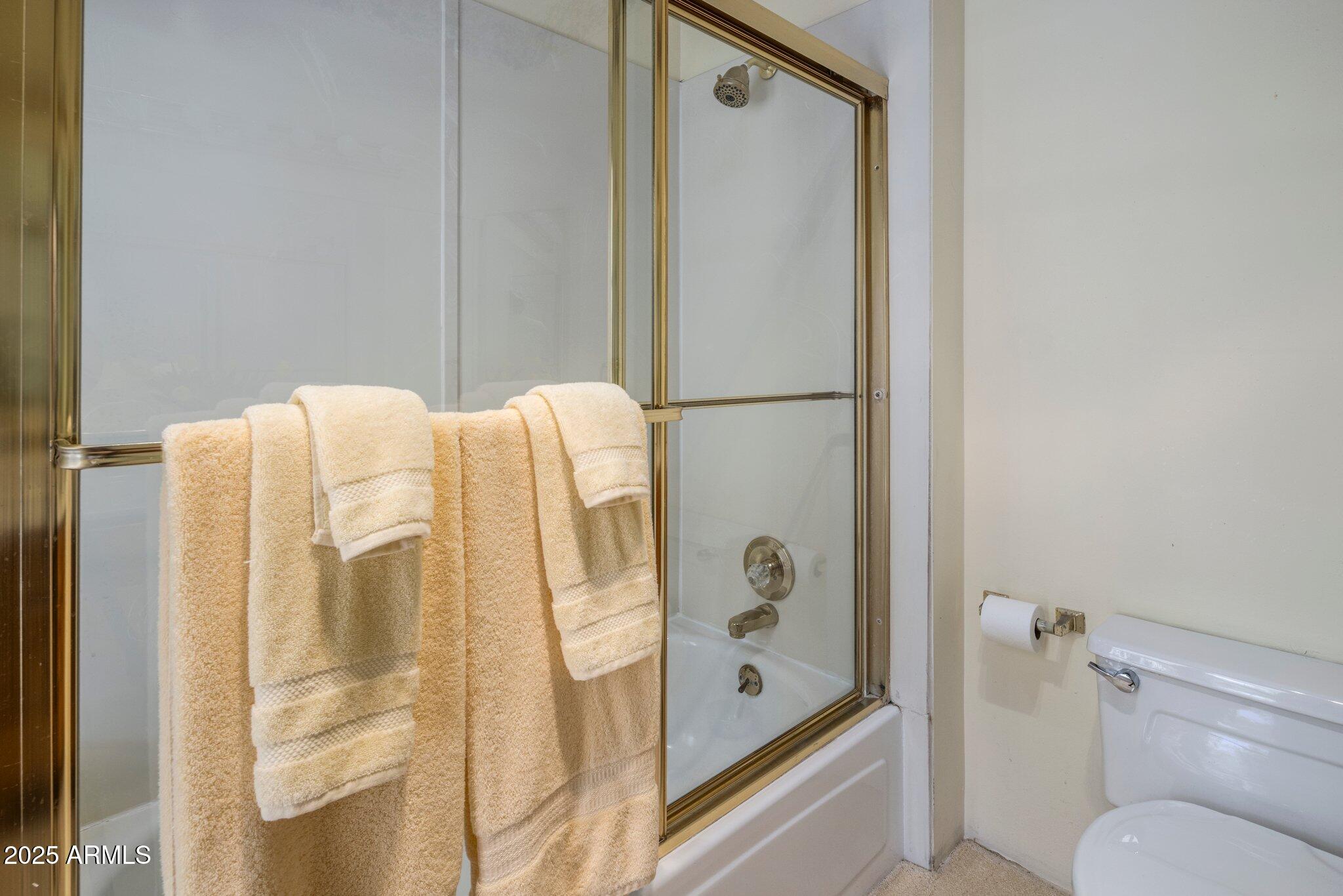 7252 N CENTRAL Avenue