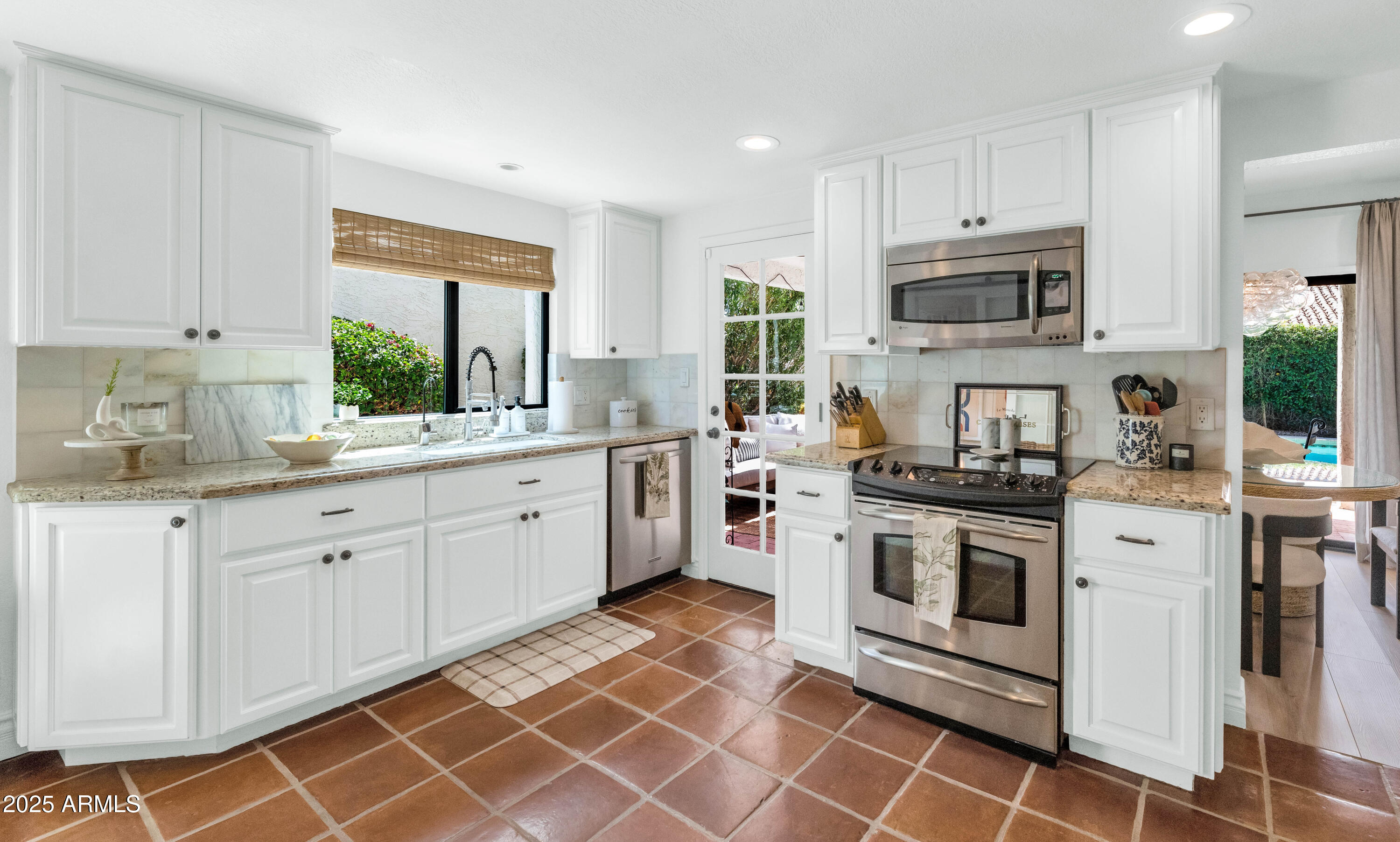 8007 E DEL RUBI Drive