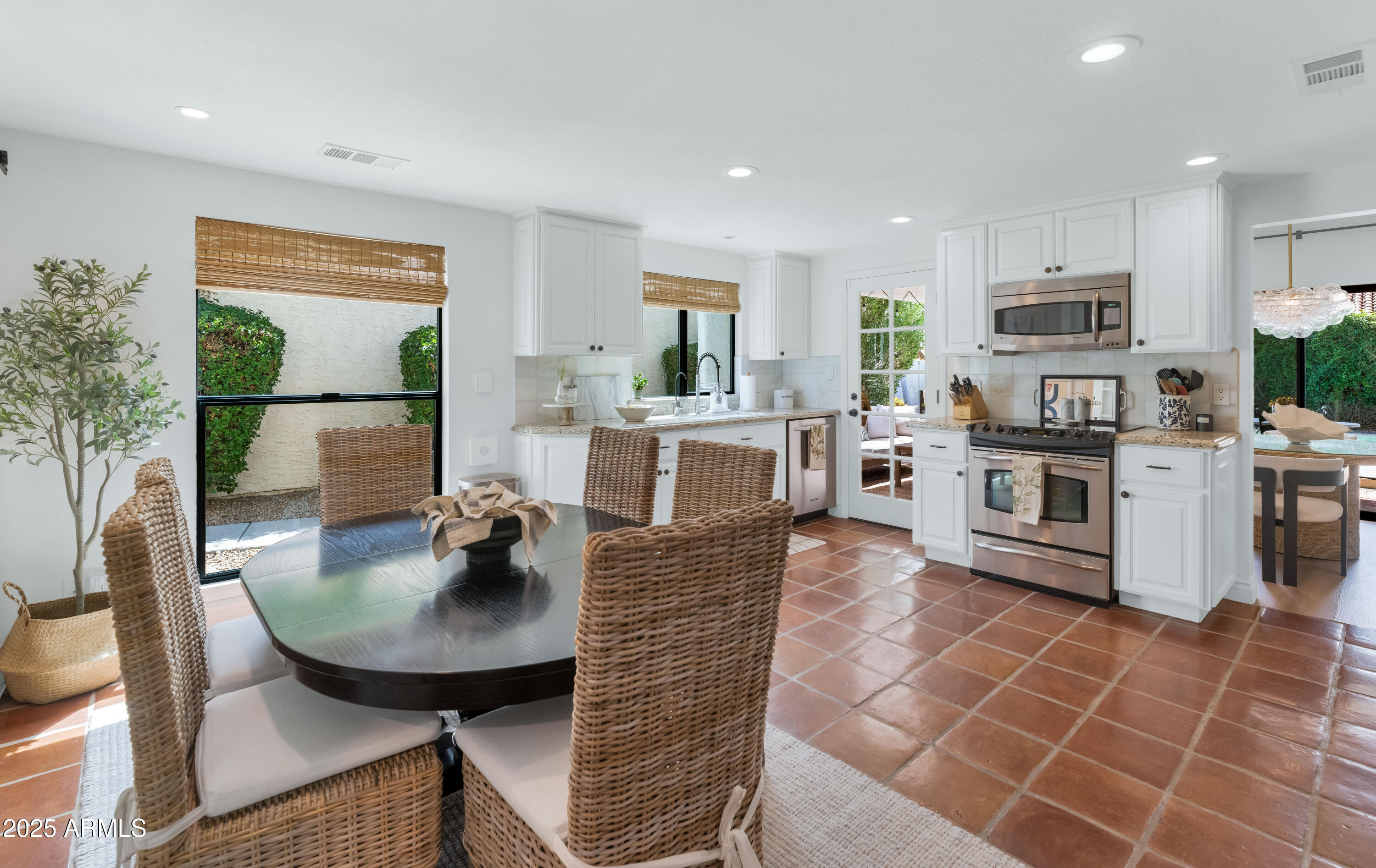 8007 E DEL RUBI Drive