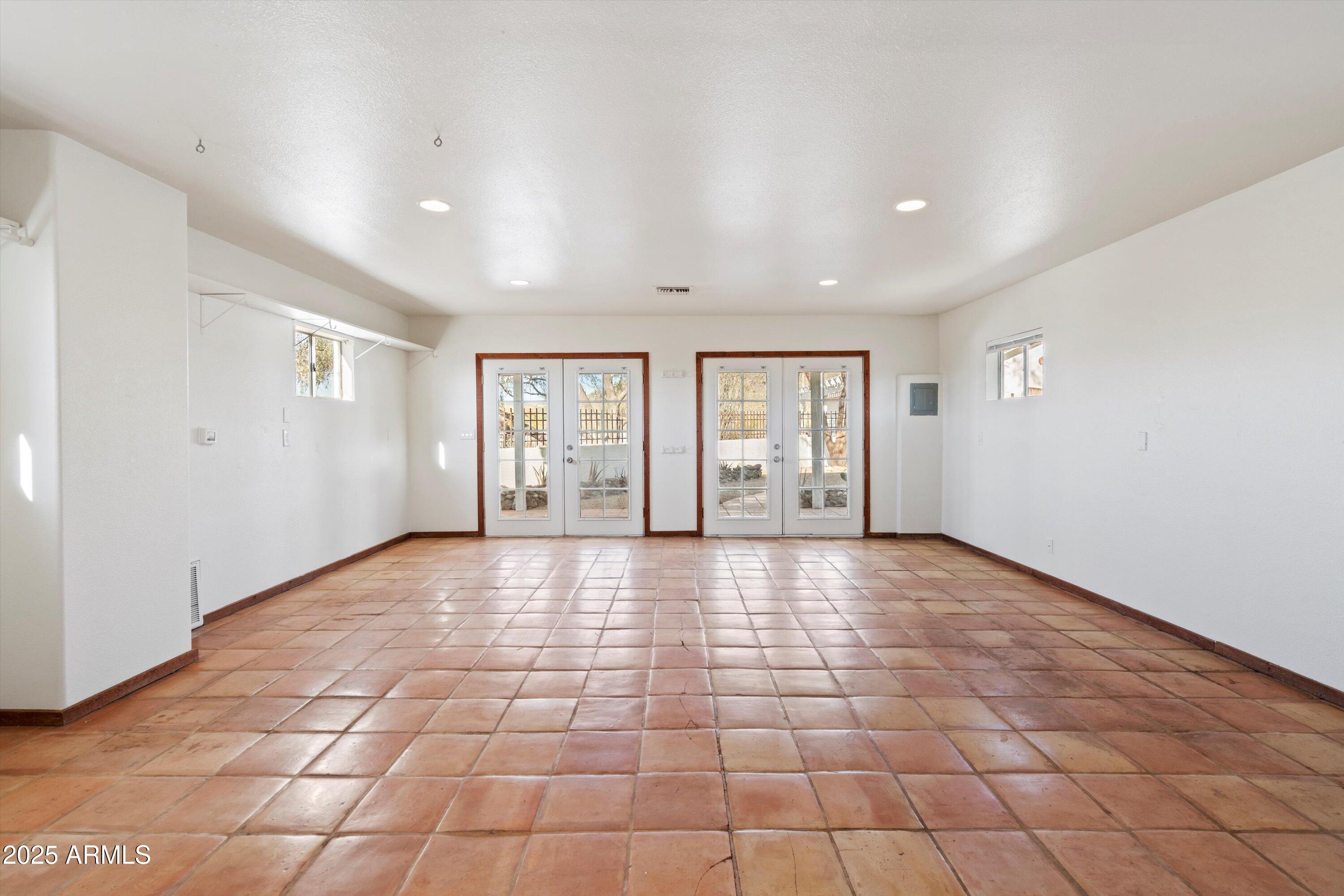 5511 E HONDA BOW Road