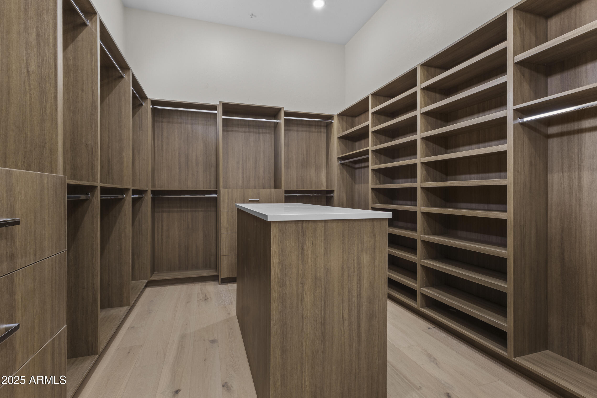 9985 N 79TH Place