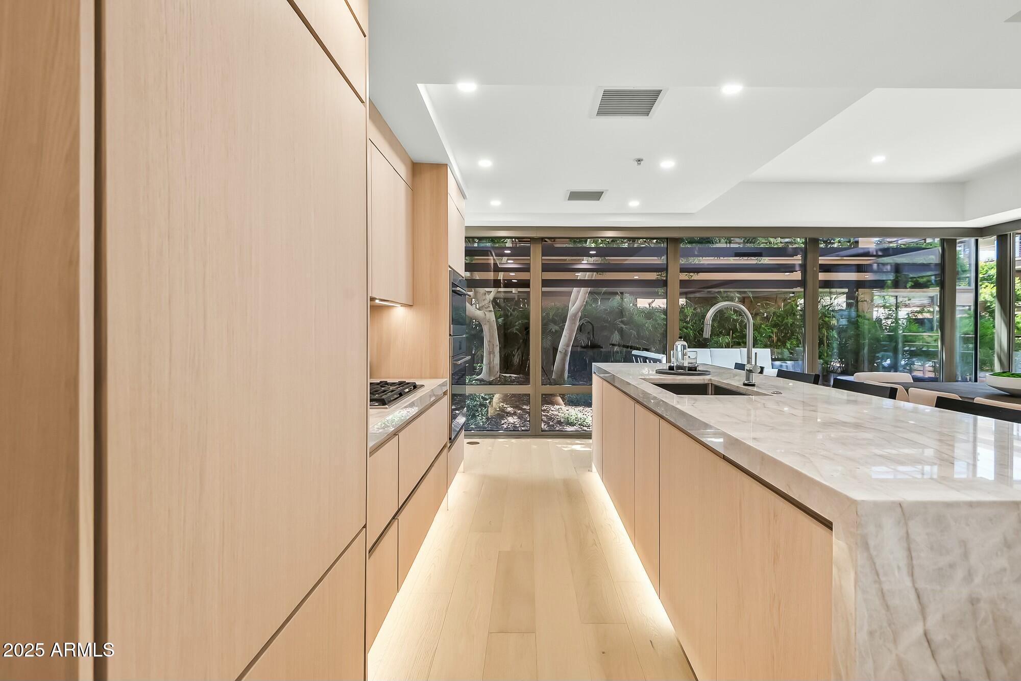 7151 E RANCHO VISTA Drive, 5001