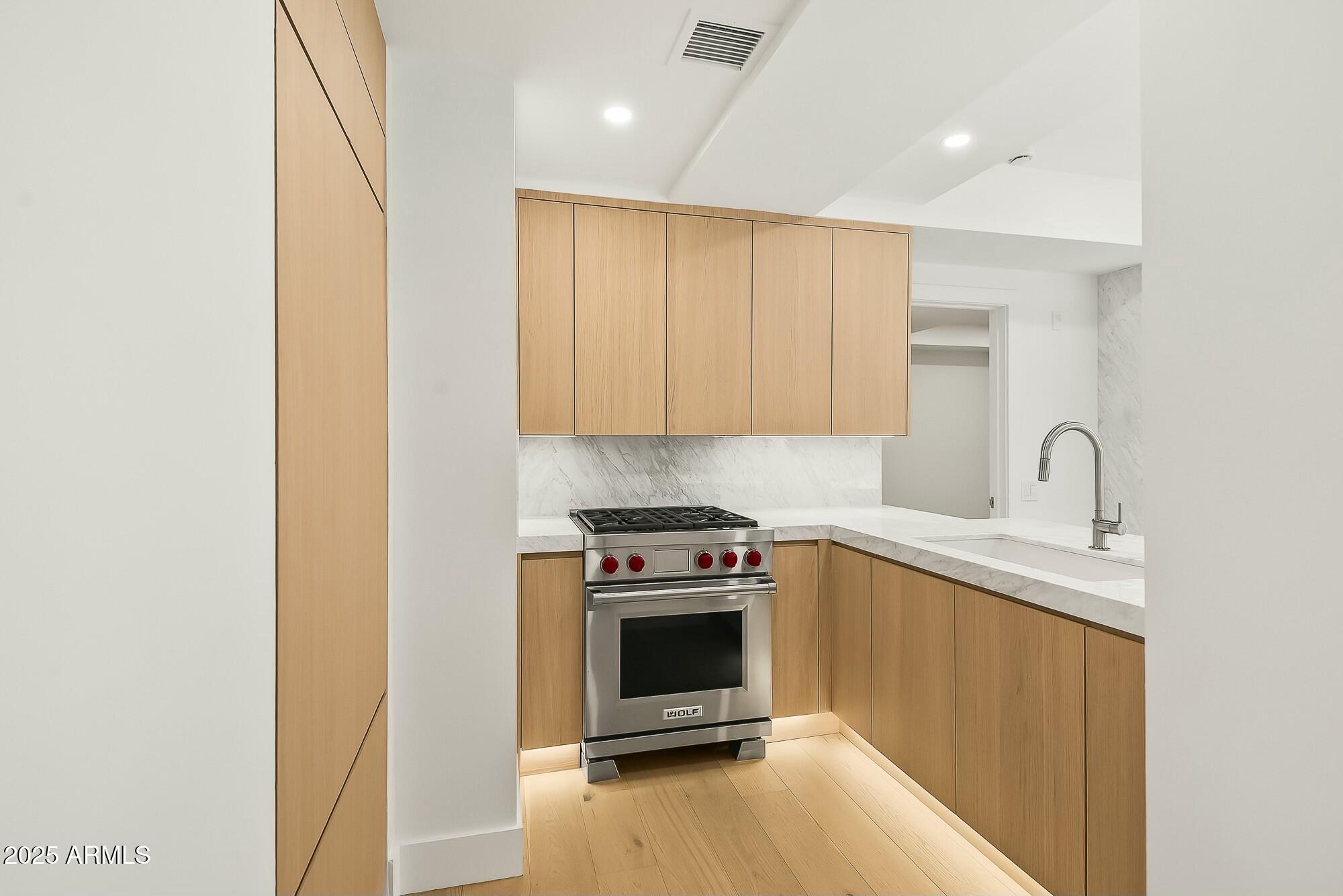 7141 E RANCHO VISTA Drive, 2011