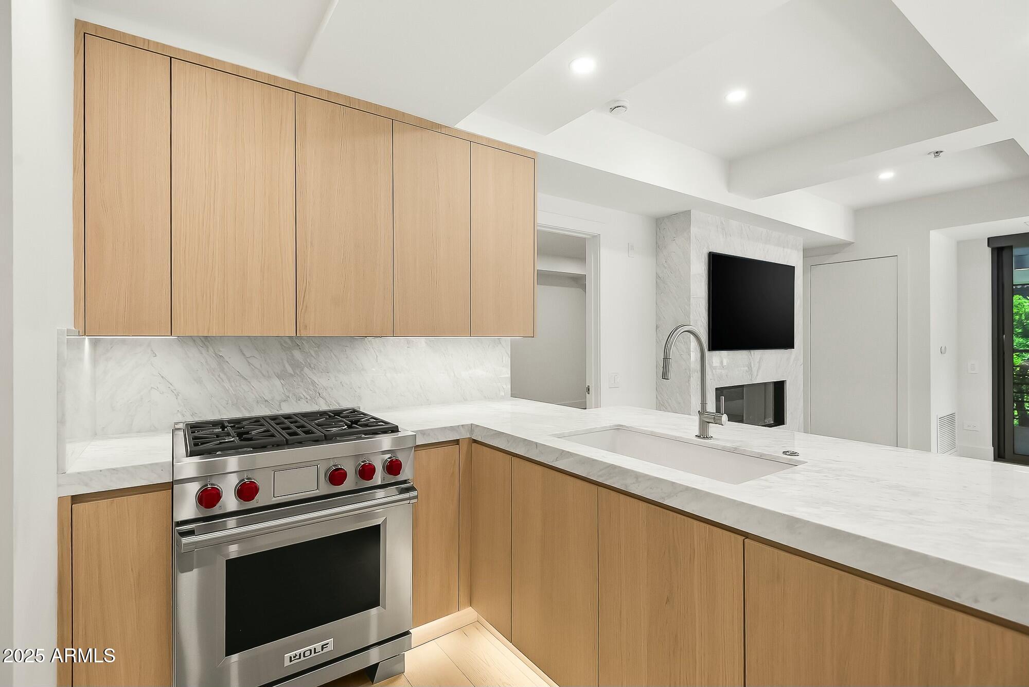 7141 E RANCHO VISTA Drive, 2011