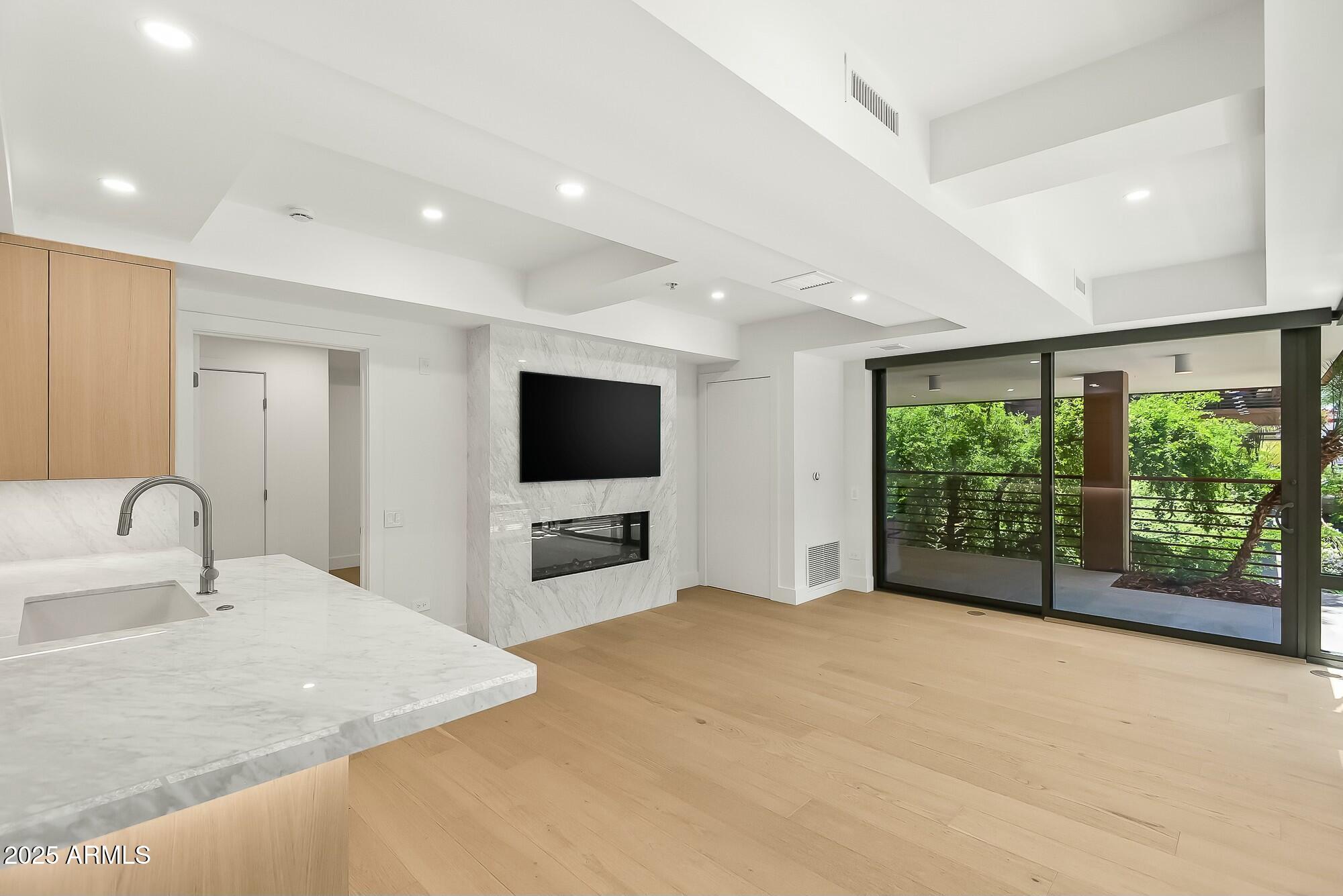 7141 E RANCHO VISTA Drive, 2011