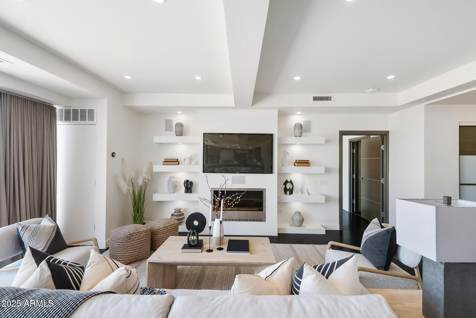 7157 E RANCHO VISTA Drive, 6004