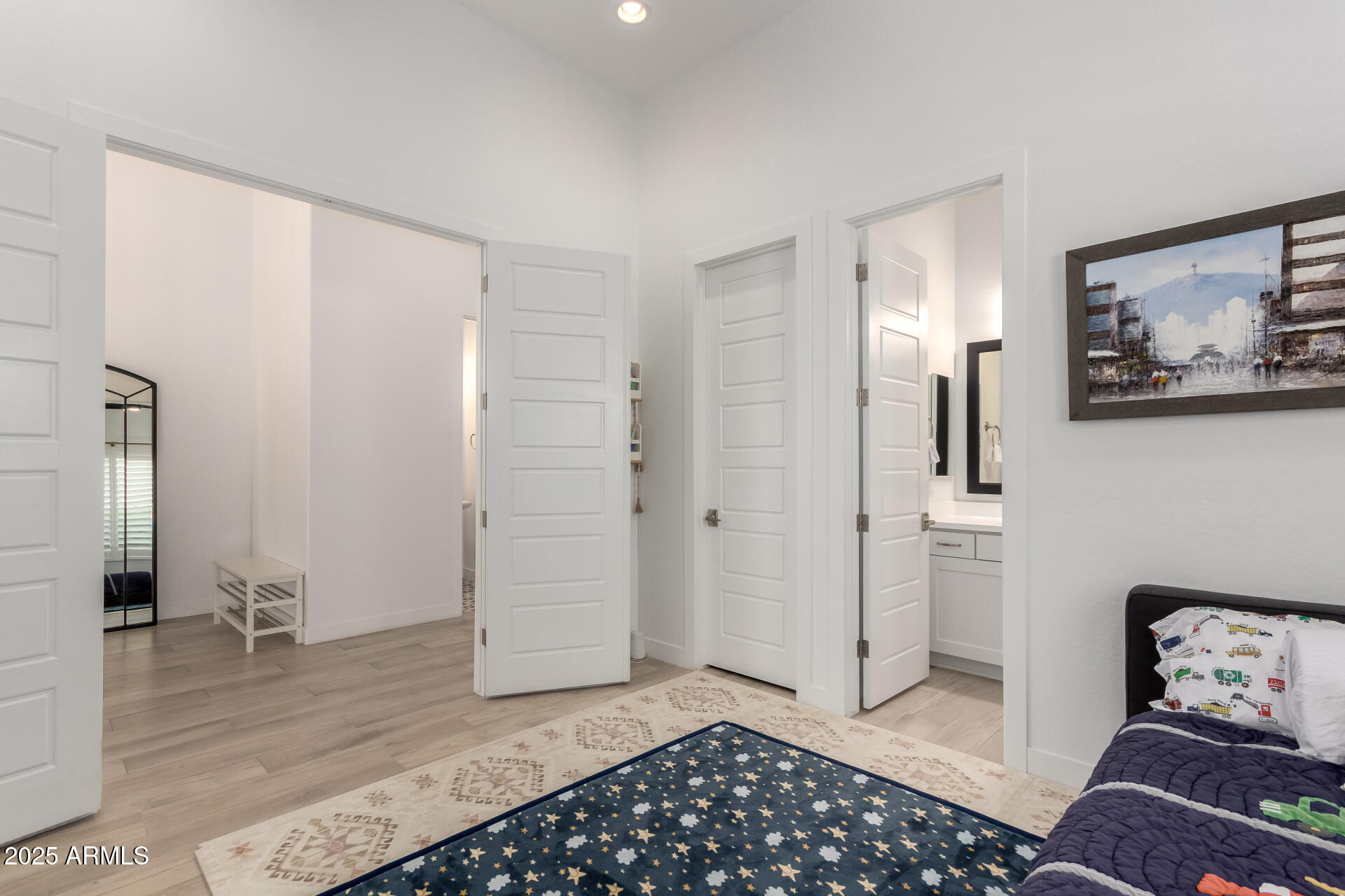 8125 E JAEGER Street