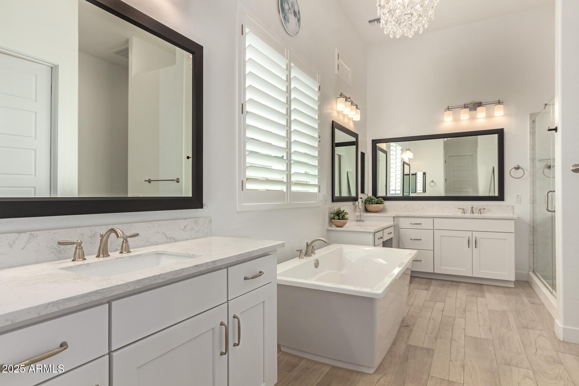 8125 E JAEGER Street