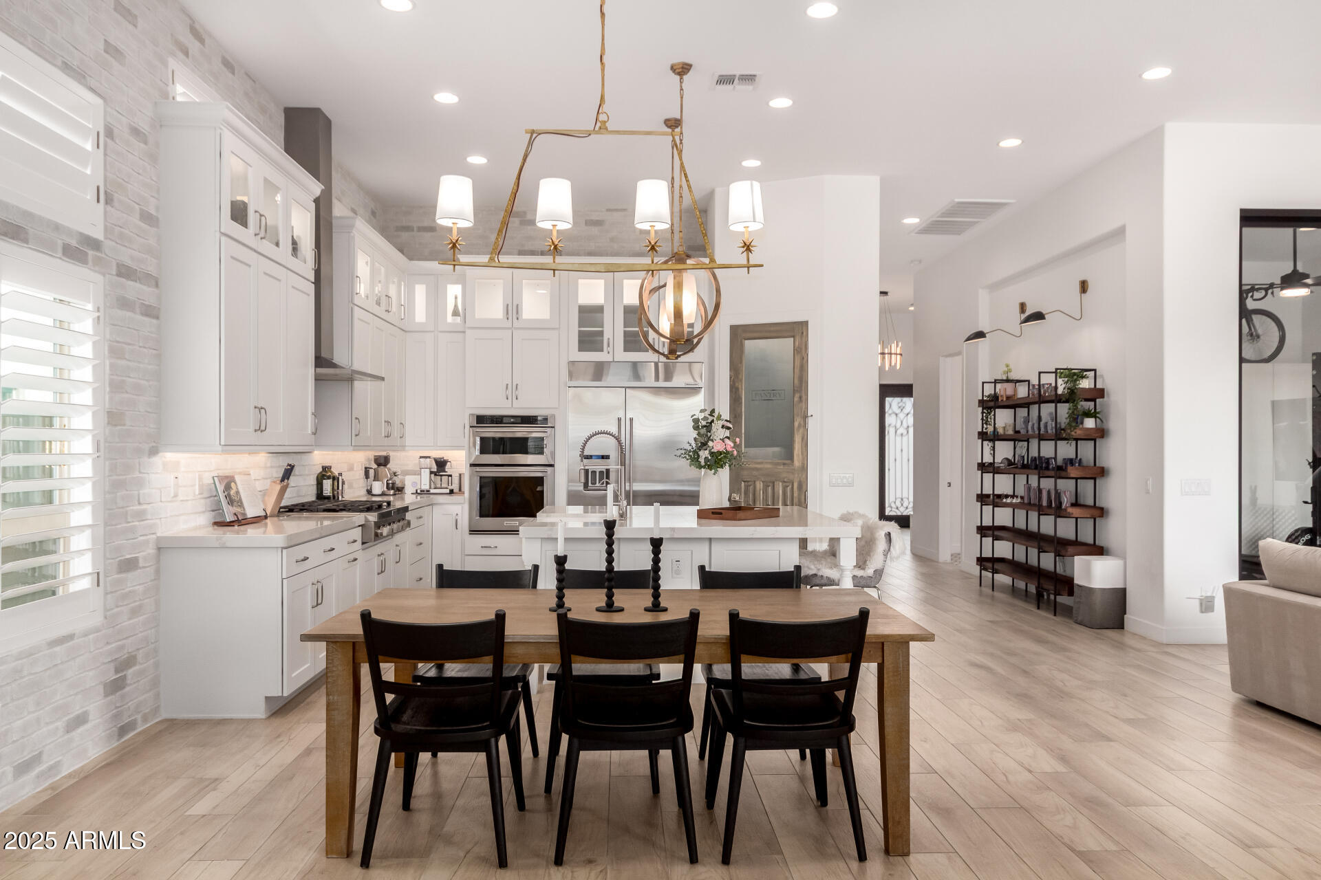 8125 E JAEGER Street