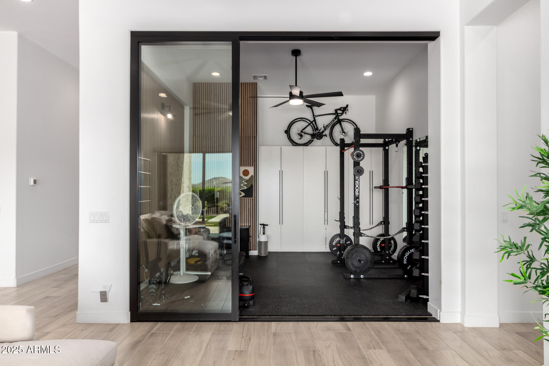 8125 E JAEGER Street