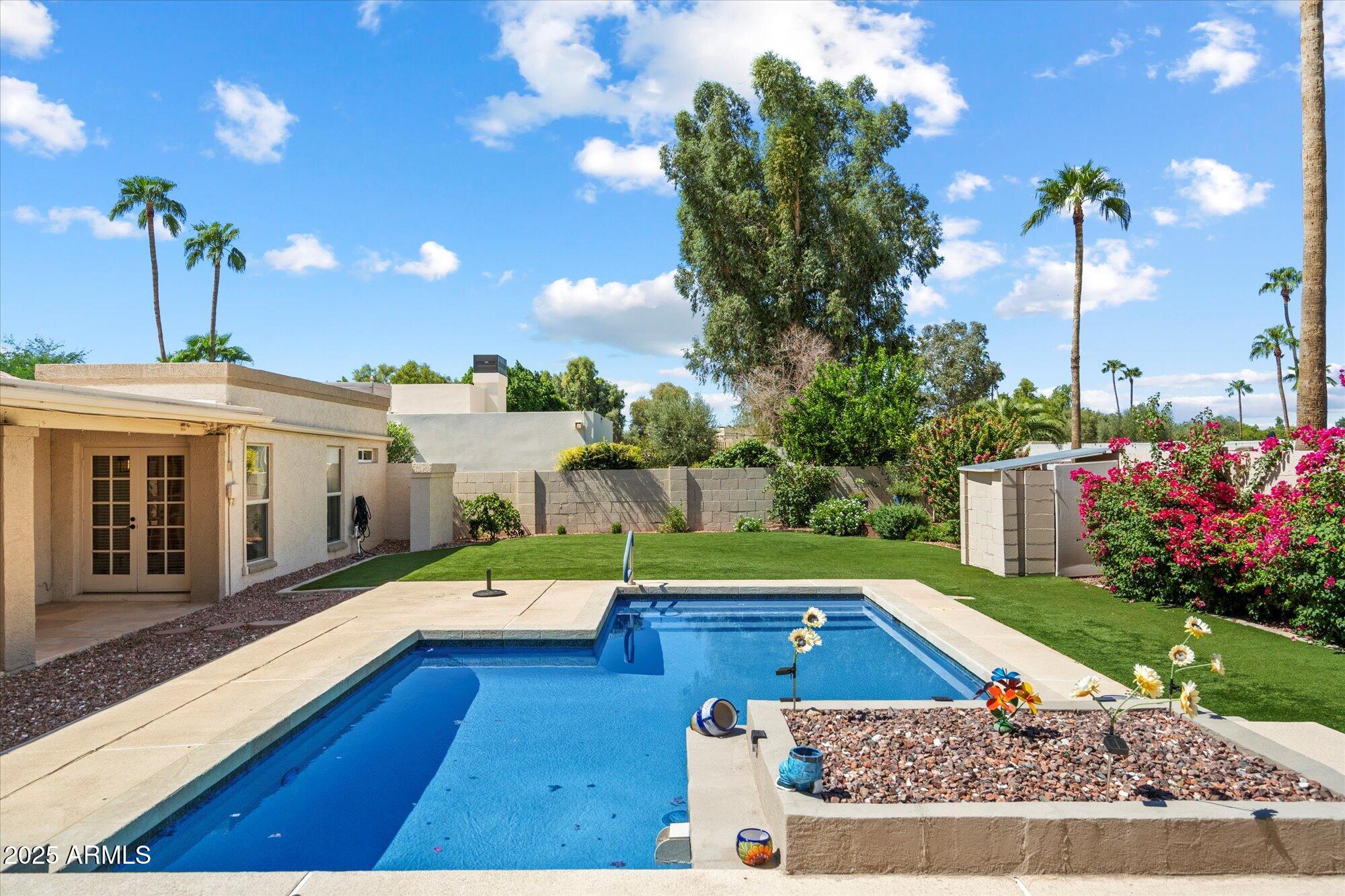 8708 E SAN MARTIN Drive