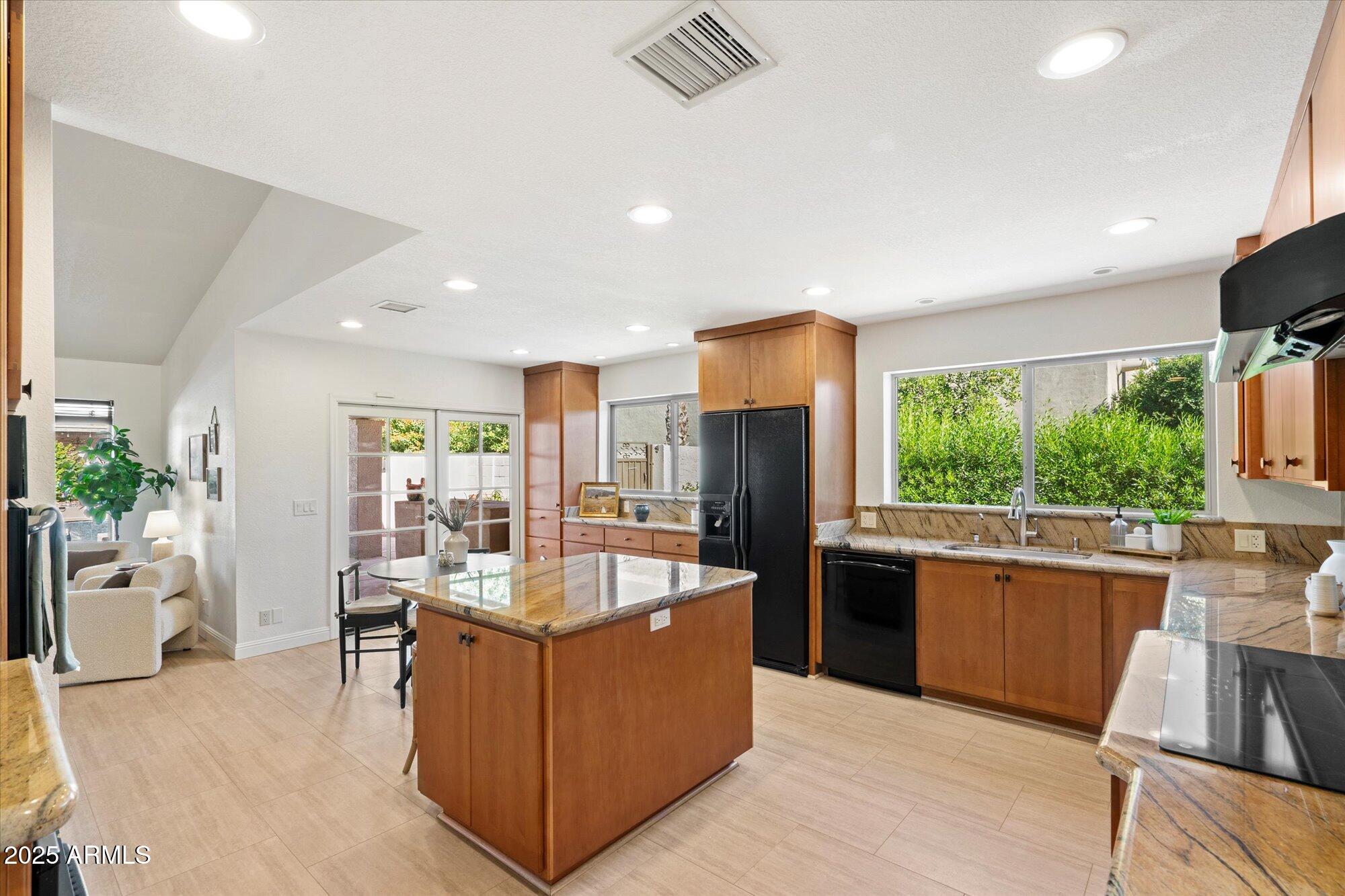 8708 E SAN MARTIN Drive