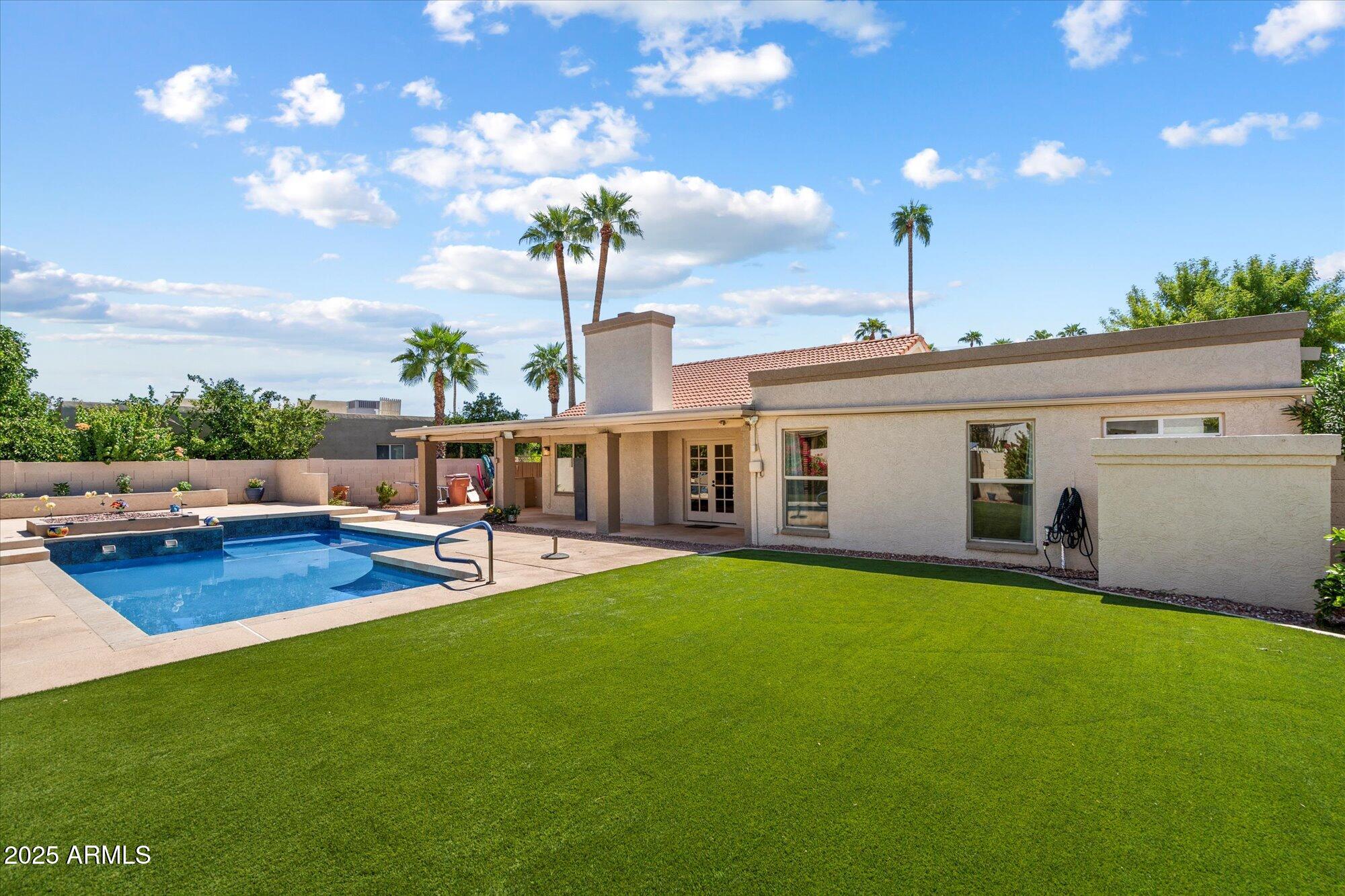 8708 E SAN MARTIN Drive