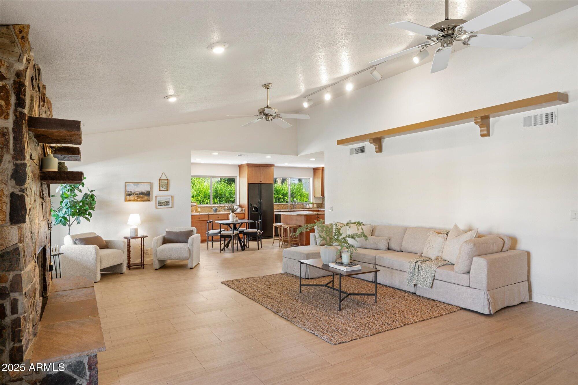 8708 E SAN MARTIN Drive