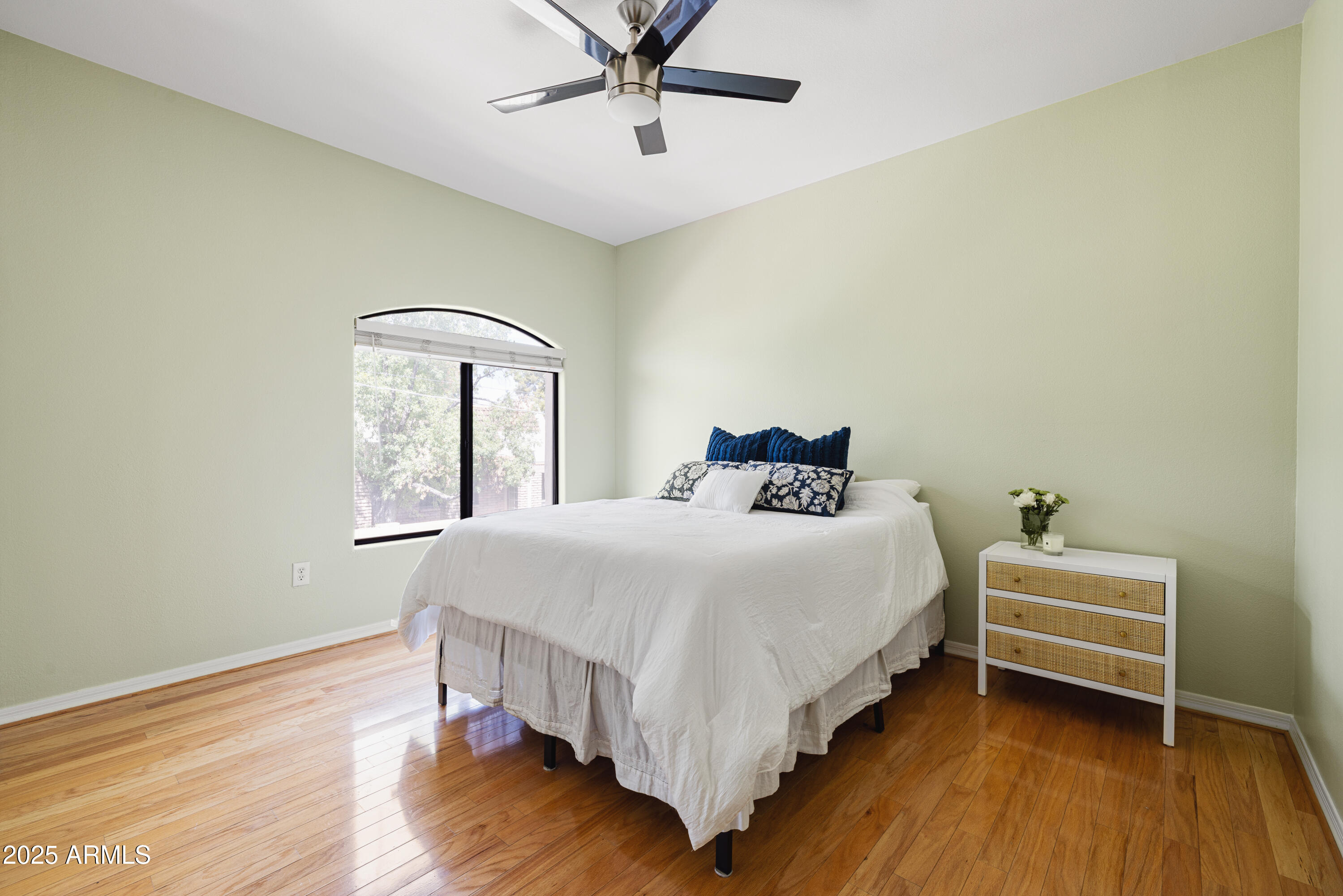 1102 W GLENDALE Avenue, 123