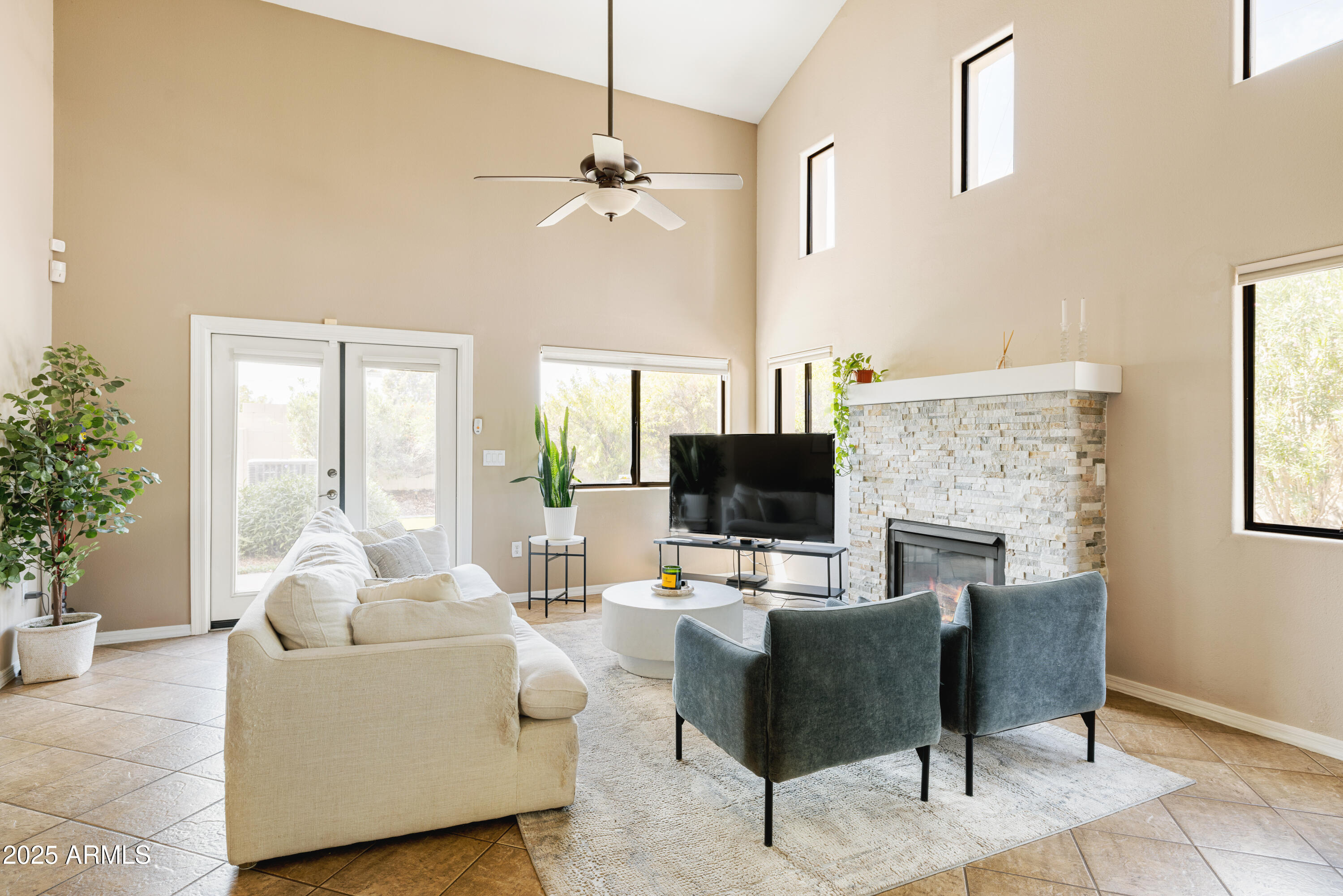 1102 W GLENDALE Avenue, 123