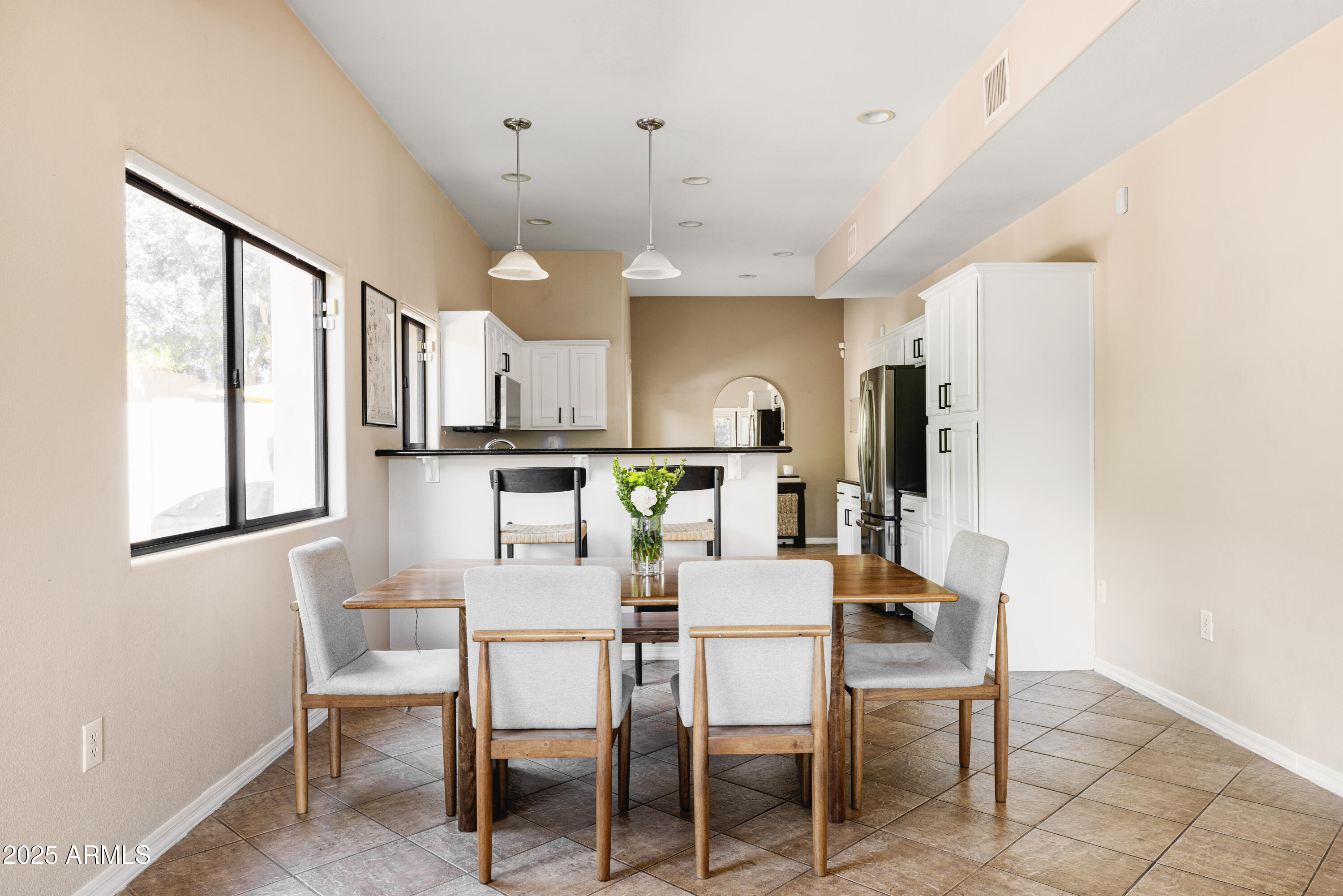 1102 W GLENDALE Avenue, 123