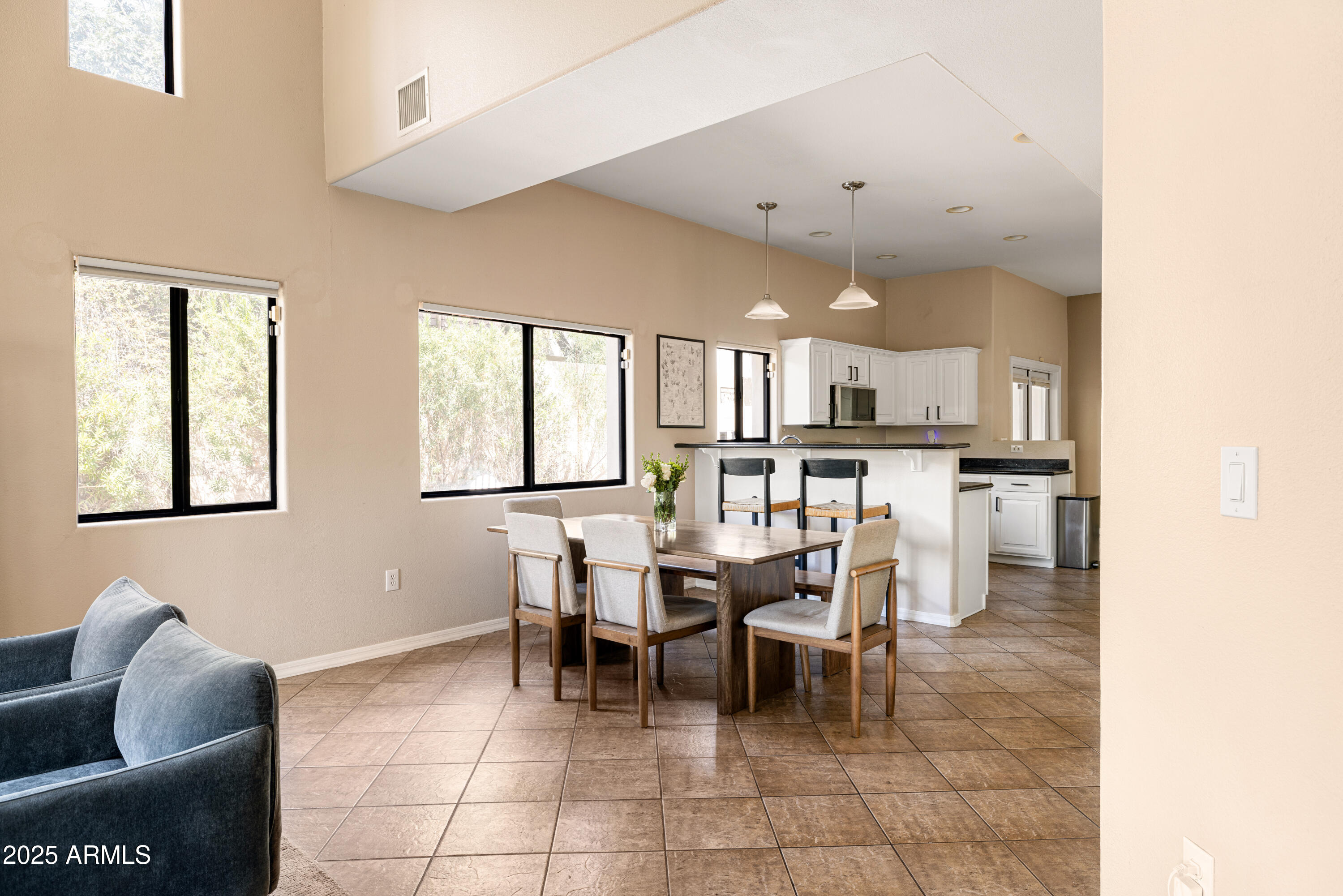 1102 W GLENDALE Avenue, 123