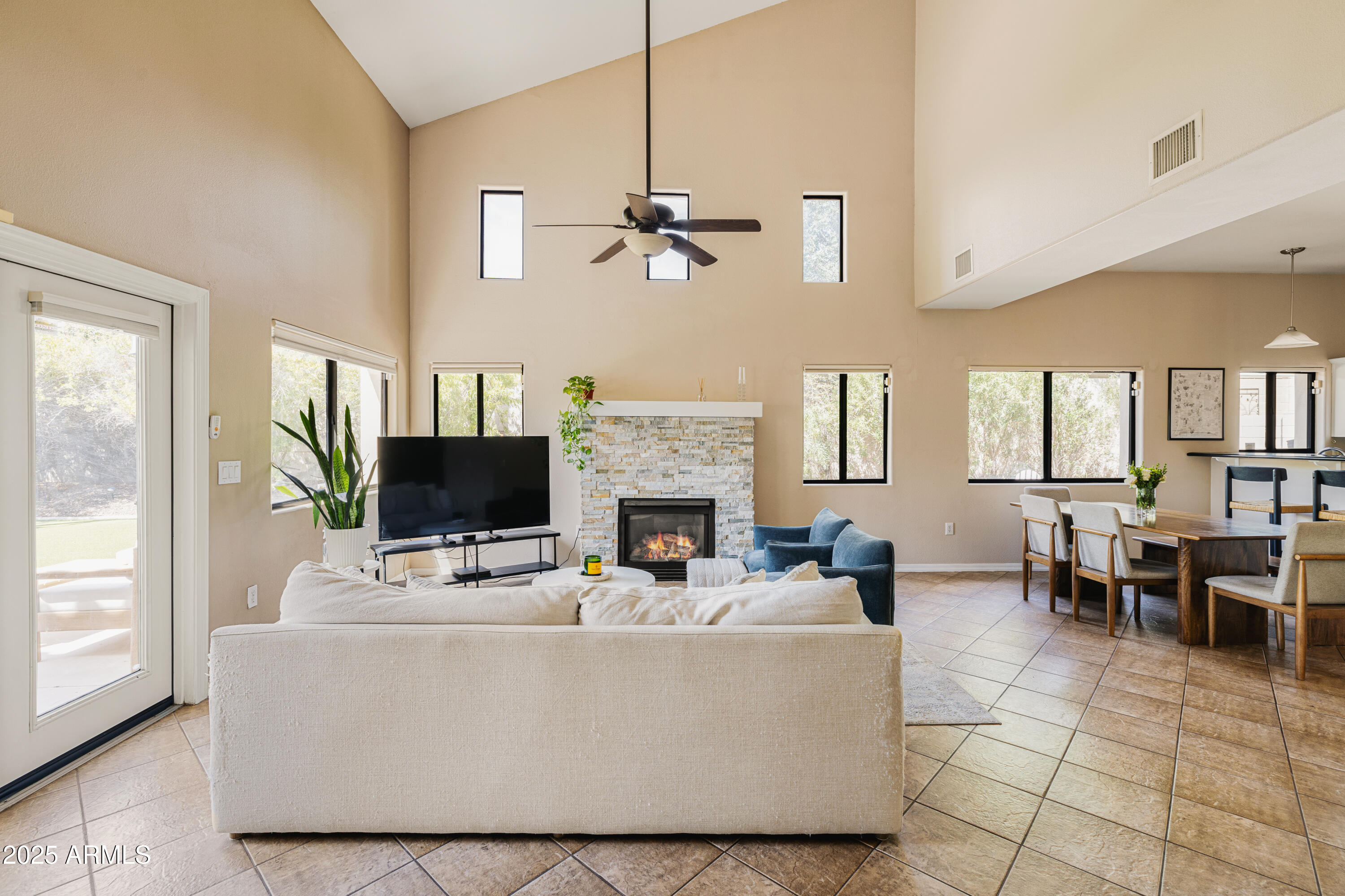 1102 W GLENDALE Avenue, 123