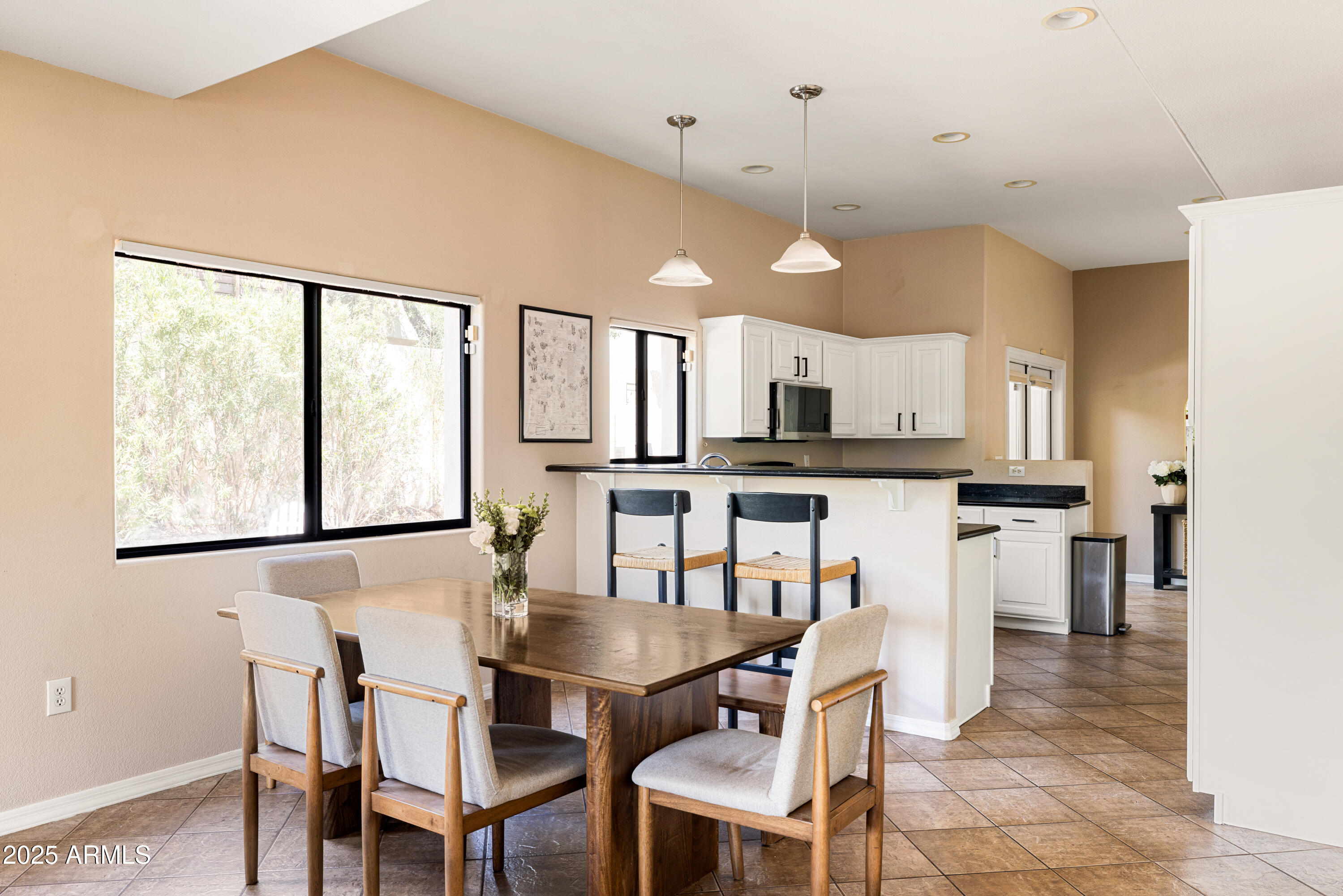 1102 W GLENDALE Avenue, 123