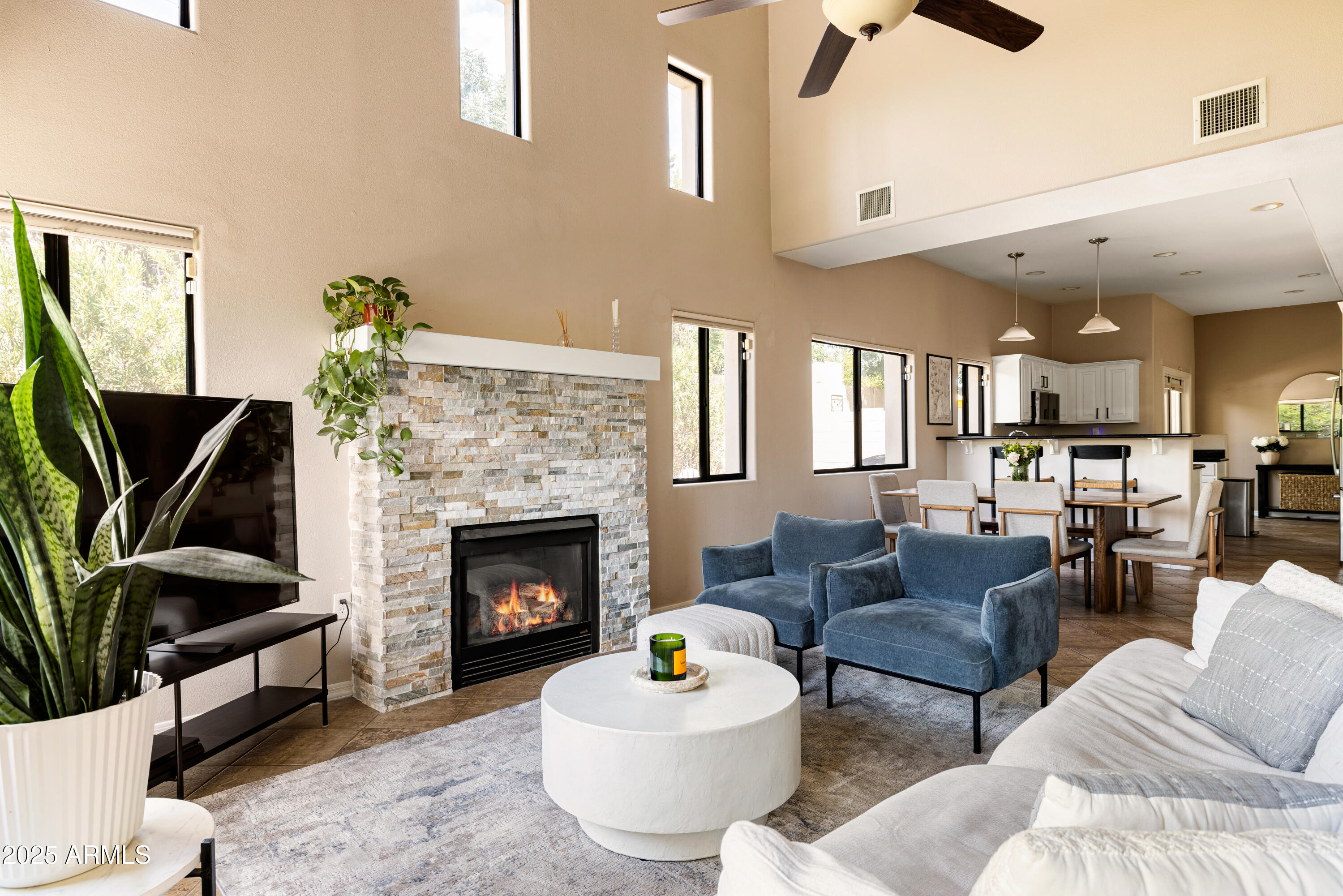 1102 W GLENDALE Avenue, 123