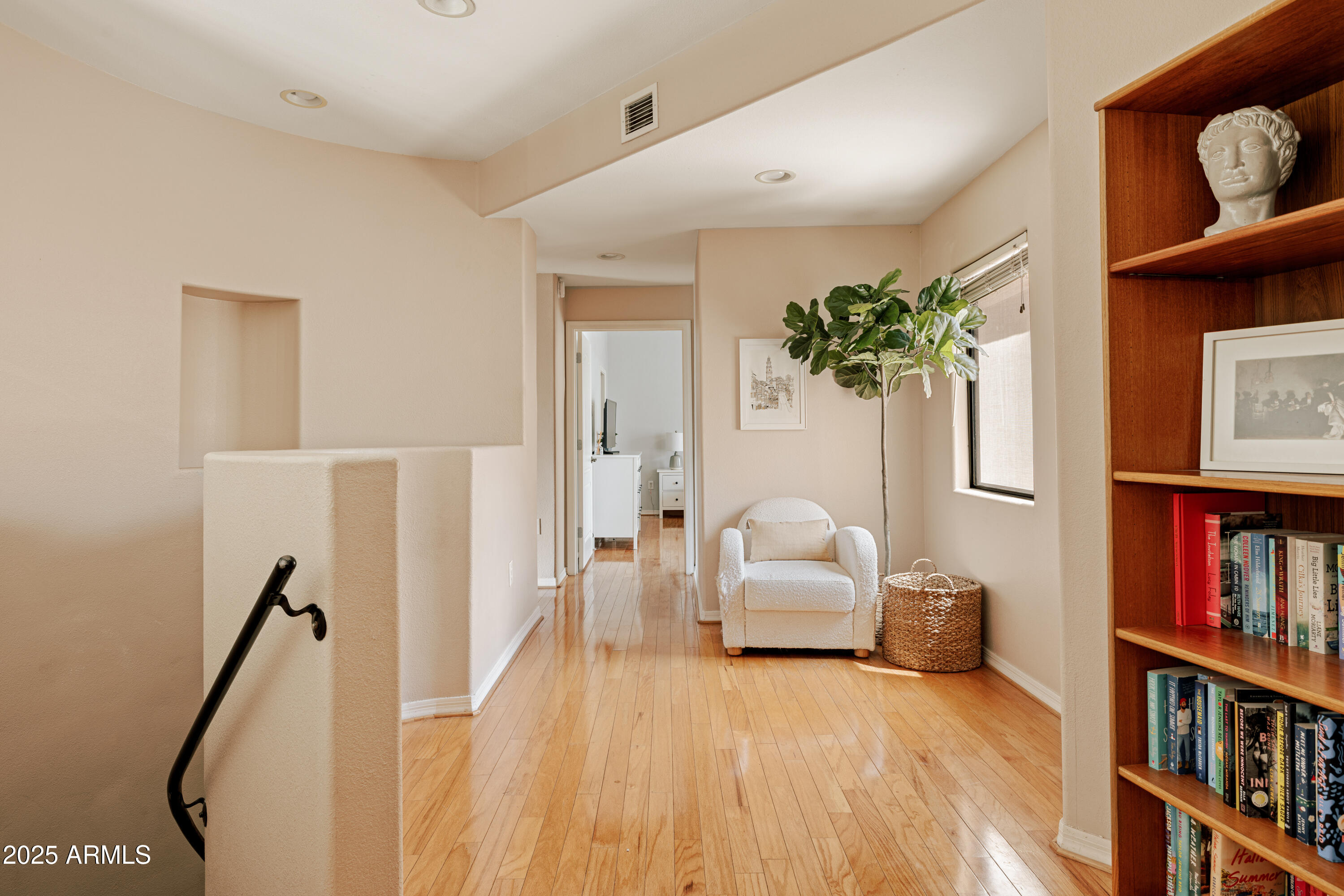 1102 W GLENDALE Avenue, 123