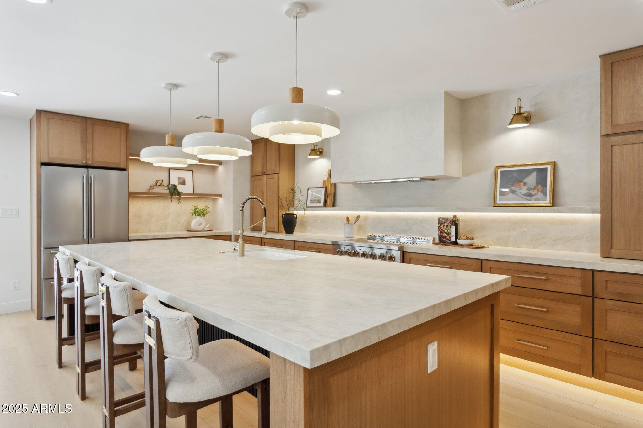 4815 E EVERETT Drive