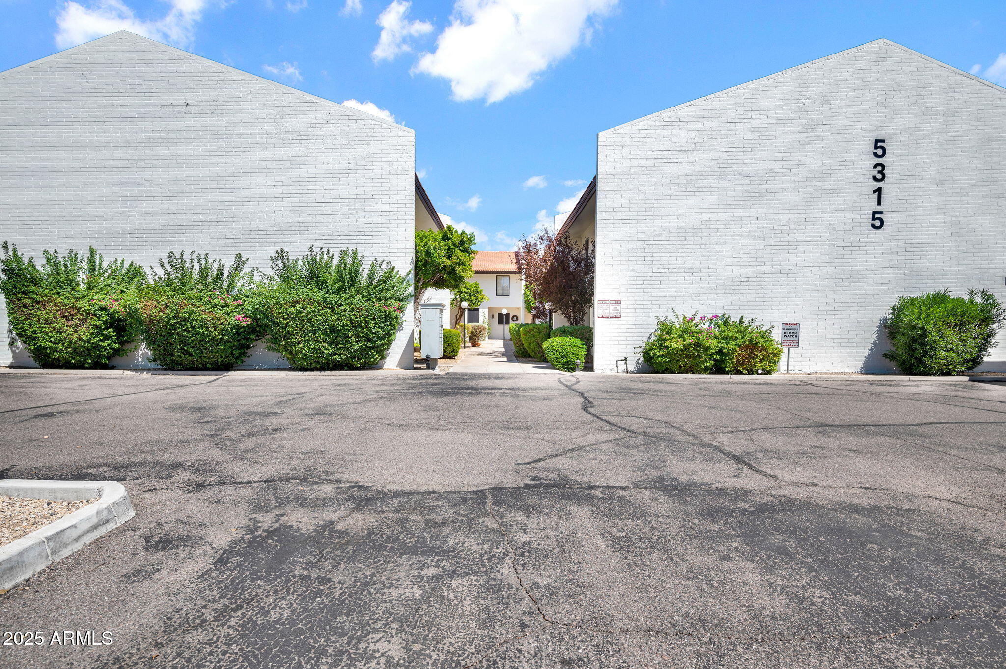 5315 N 18TH Street, 9