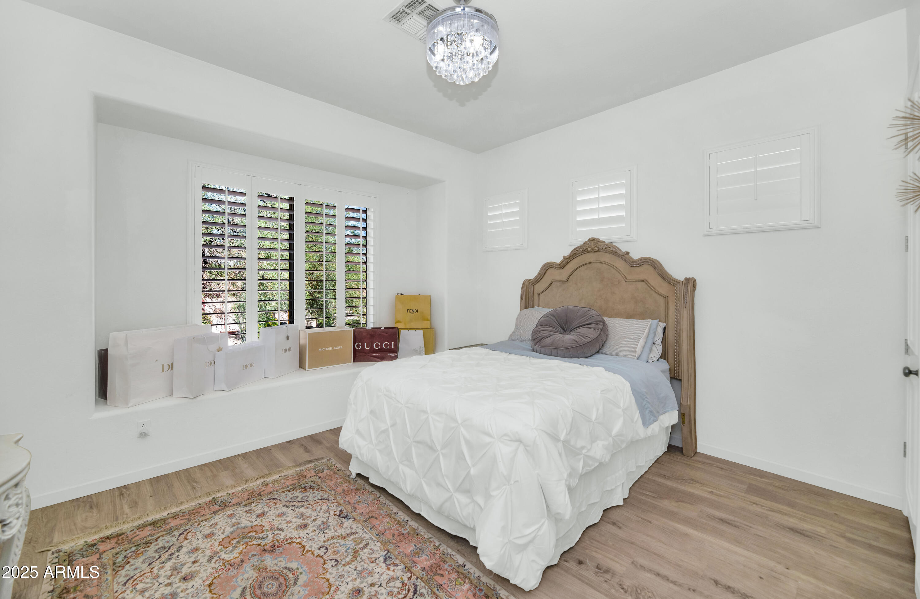 7941 E VIA DE LUNA Drive