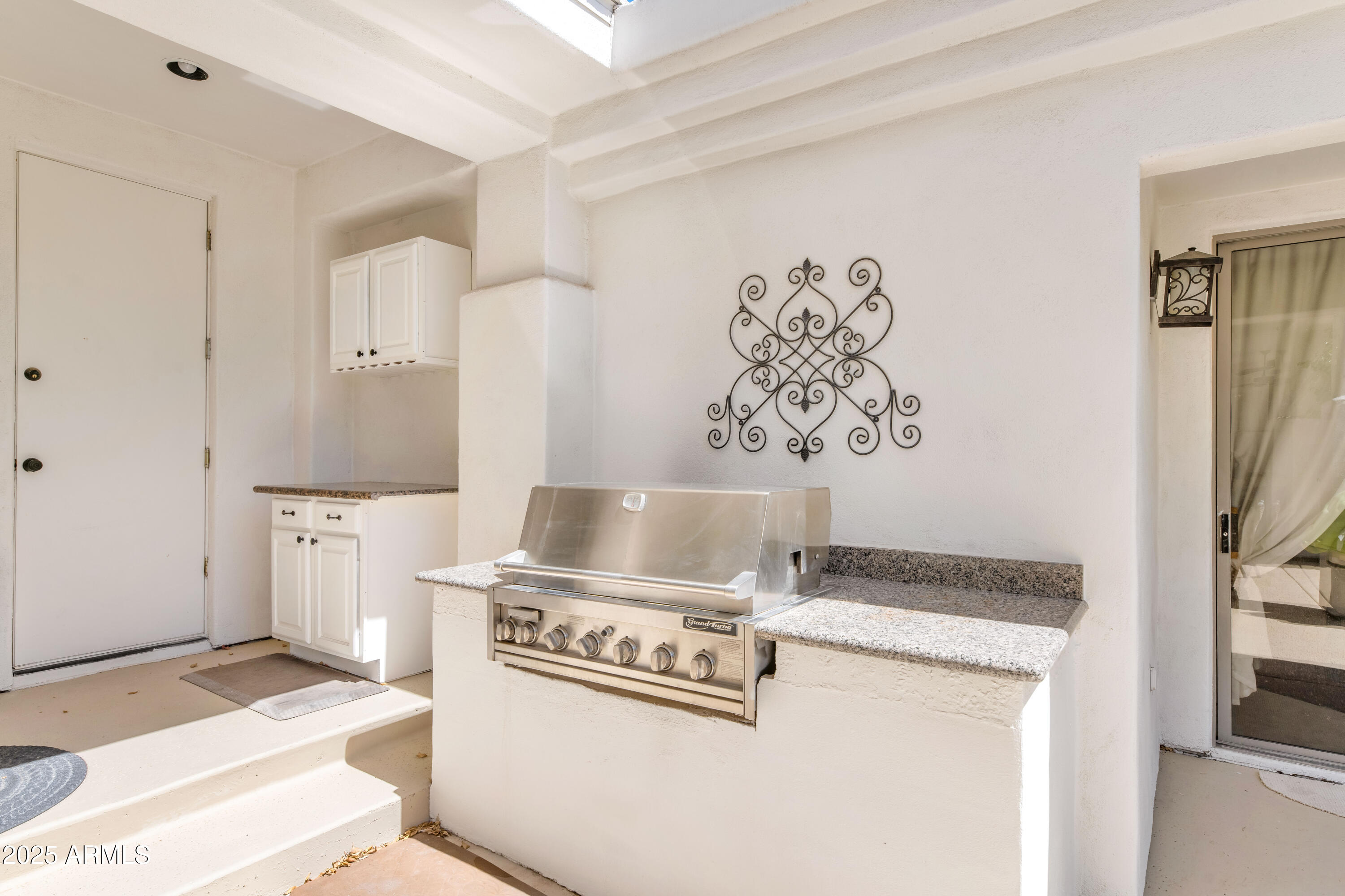 7941 E VIA DE LUNA Drive